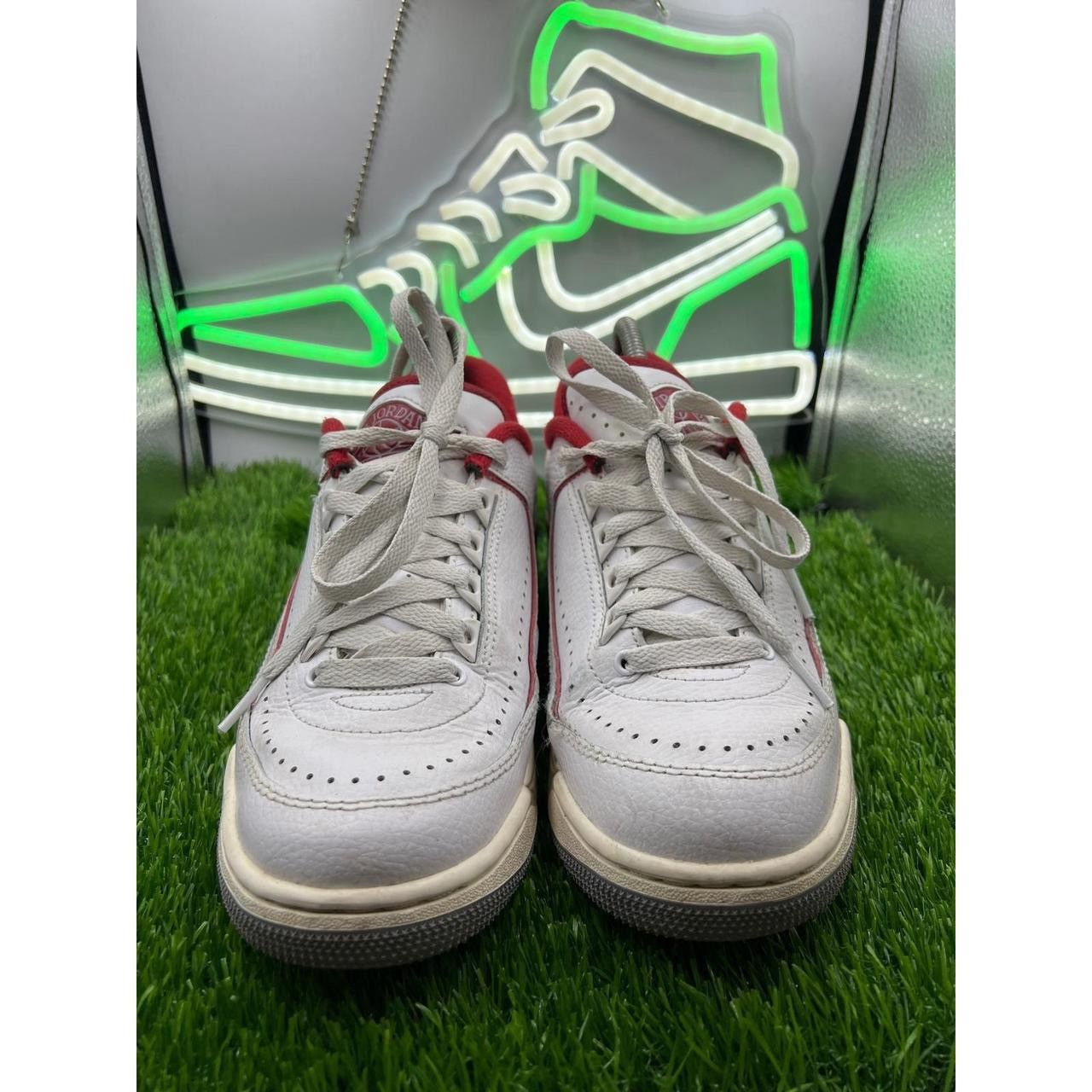 Jordan Brand Jordan 2 Retro Low Gym Red White Sneakers W7.5 Mens 6 Size US 6 / EU 39 - 2 Thumbnail