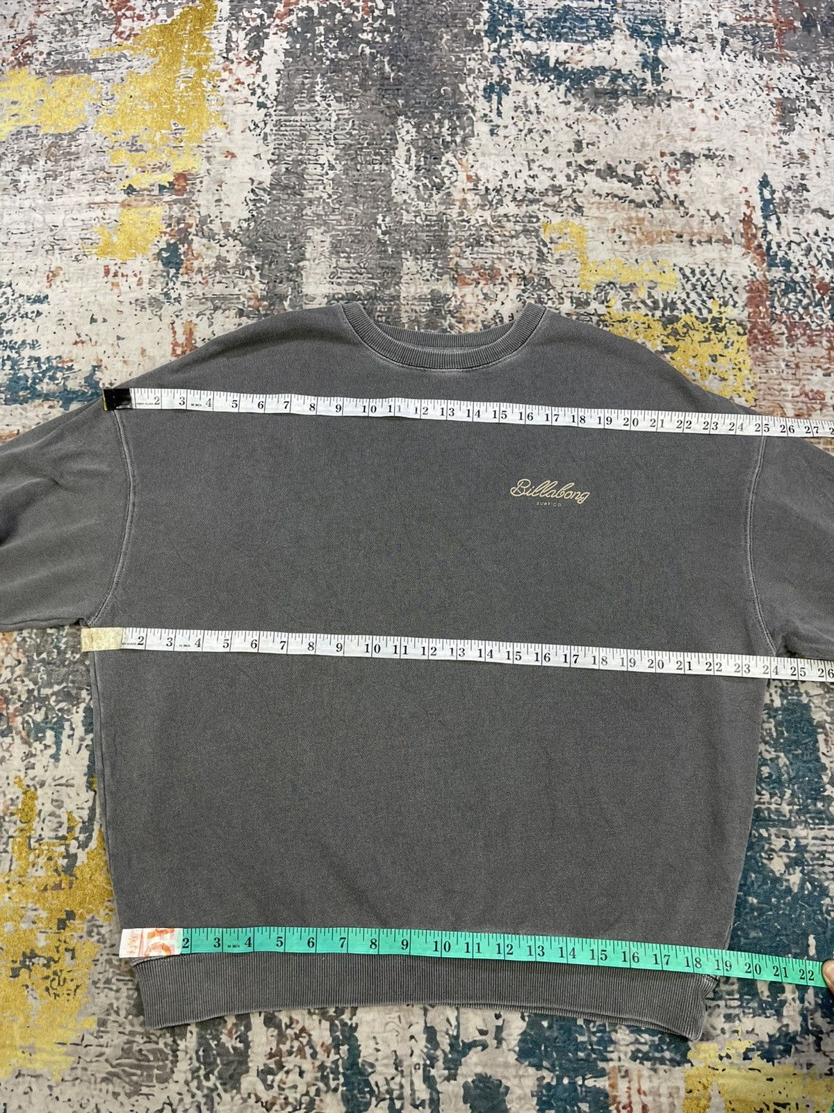 Billabong Vtg 90s Billabong Embossed Logo Faded Grey Sweatshirt Size US M / EU 48-50 / 2 - 9 Thumbnail