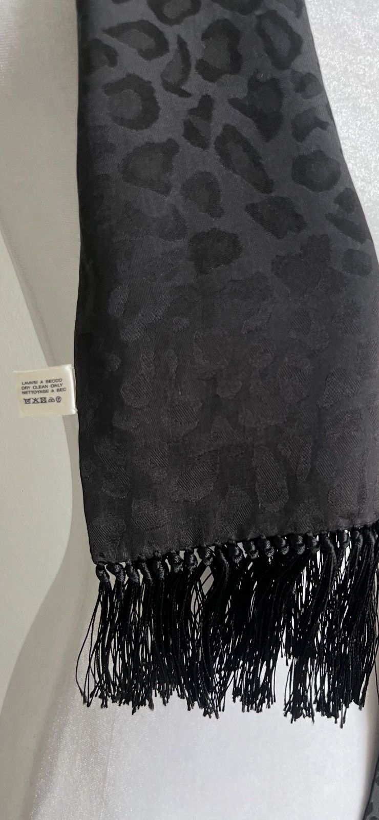 Saint Laurent Paris Saint Laurent opera scarf black silk leopard pattern Size ONE SIZE - 3 Thumbnail
