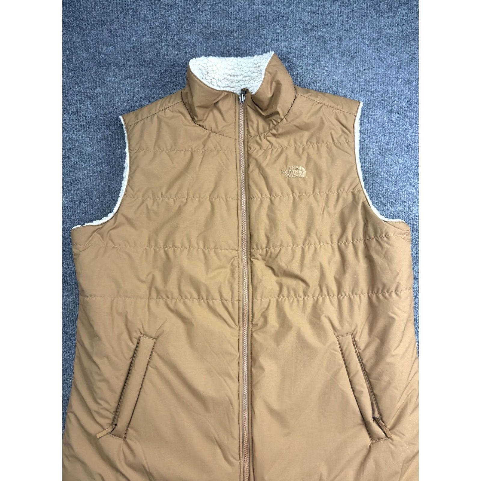 The North Face The North Face Vest Womens XL White Sherpa Fleece Reversible Puffer Zip Pockets Size XL / US 12-14 / IT 48-50 - 6 Thumbnail