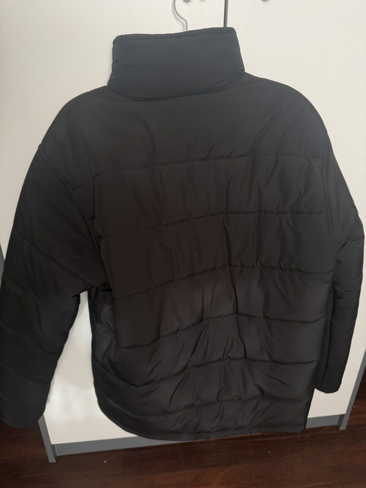 Other Black puffer jacket with dragon design #puffer #winterwear Size US XL / EU 56 / 4 - 4 Thumbnail