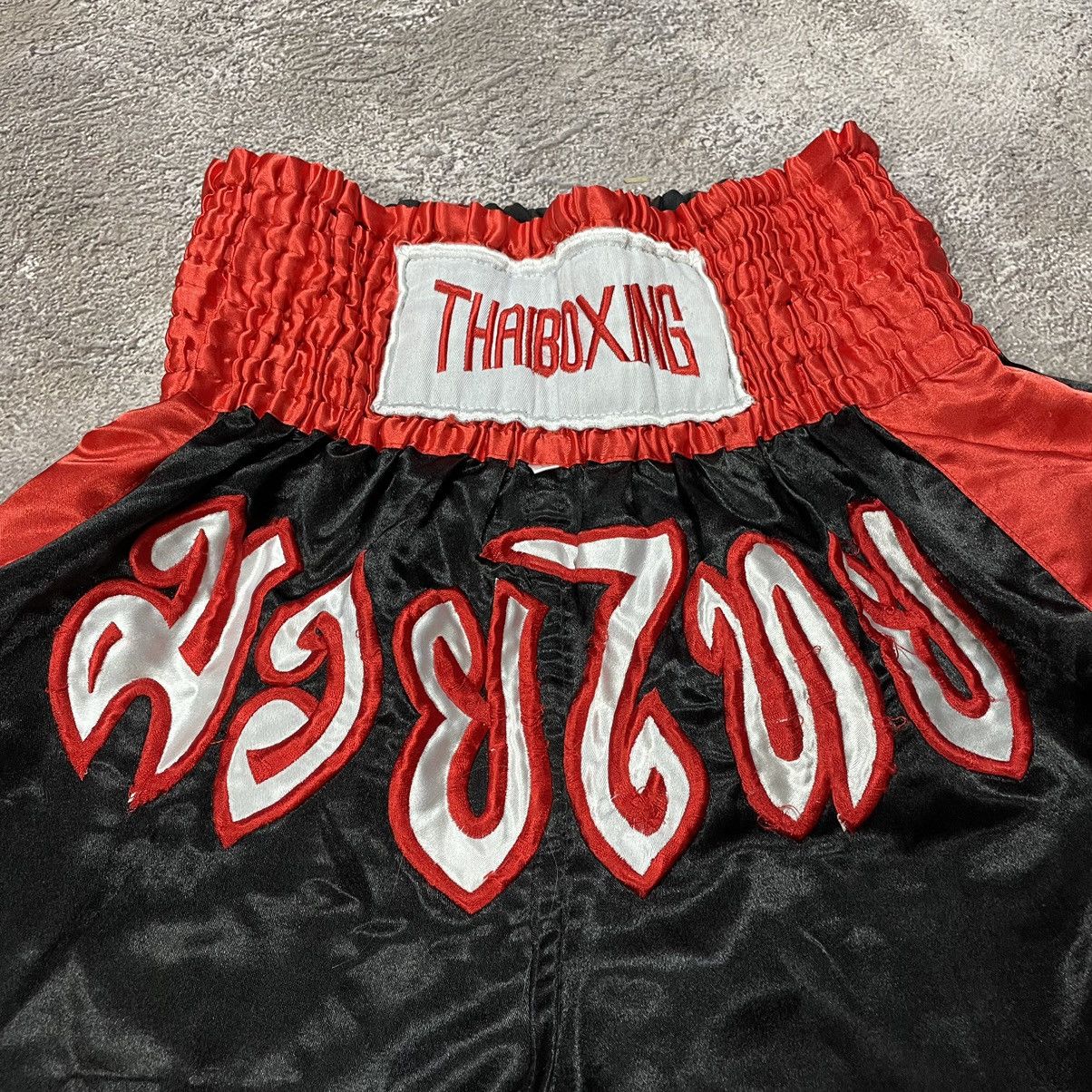 Vintage Vintage 90s Thai Boxing Shorts Baggy Y2K Streetwear Logo 30 Size US 30 / EU 46 - 4 Thumbnail
