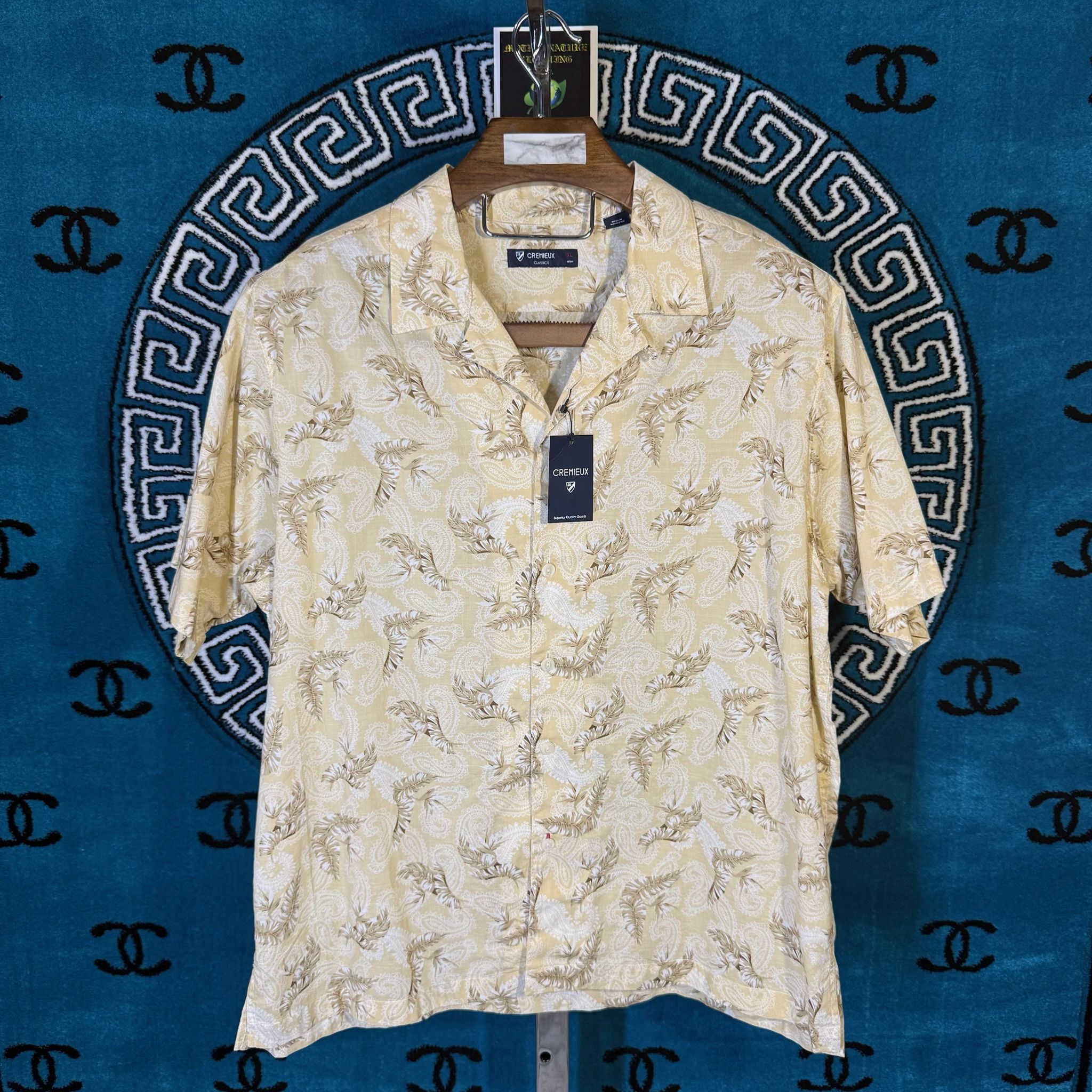 Cremieux PALMS AND PAISLEY GRAPHIC S/S BUTTON UP Size US XL / EU 56 / 4 - 1 Preview