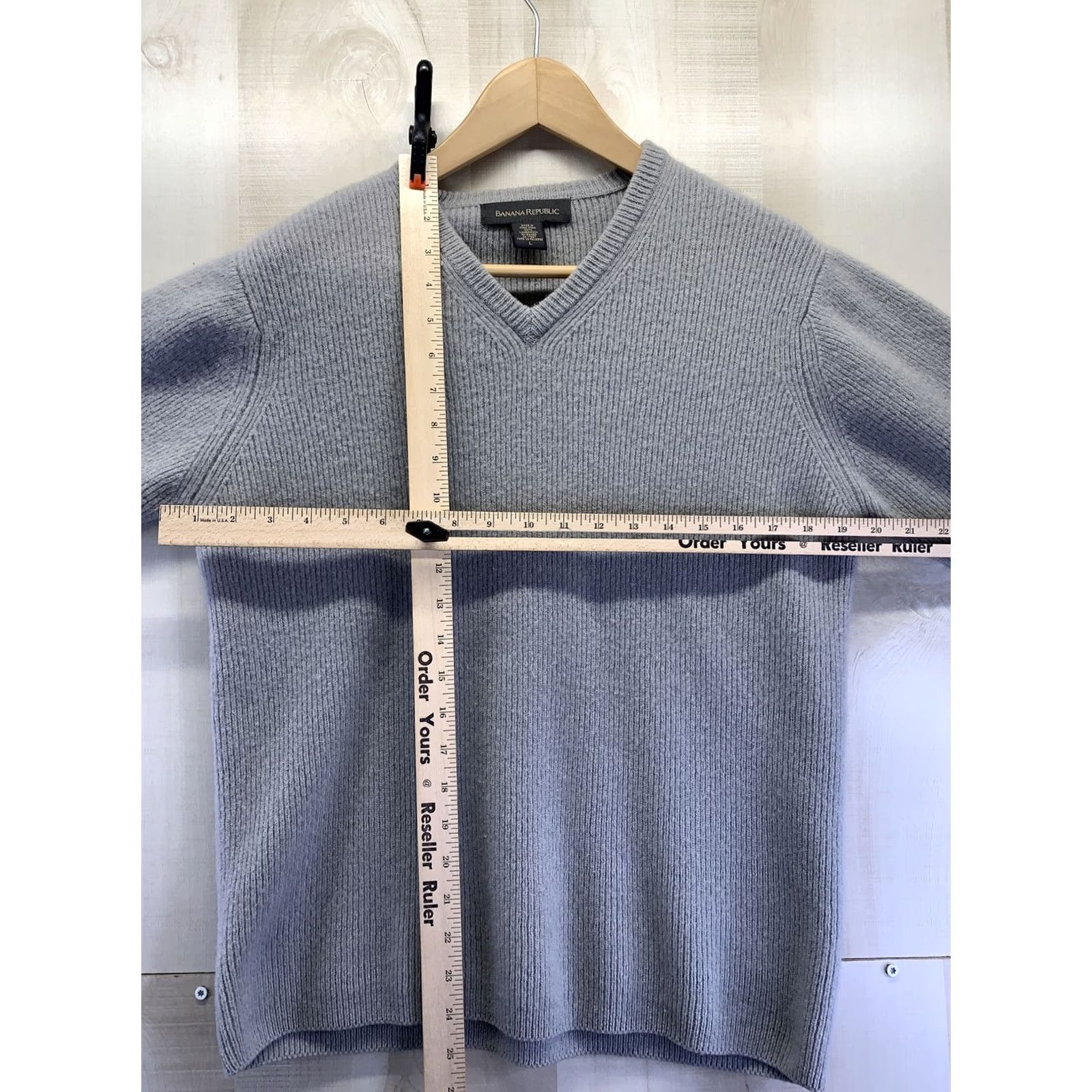 Banana Republic VINTAGE Banana Republic Womens Gray Ribbed 100% Lambswool V Neck Sweater SZ L-5326 Size L / US 10 / IT 46 - 2 Thumbnail