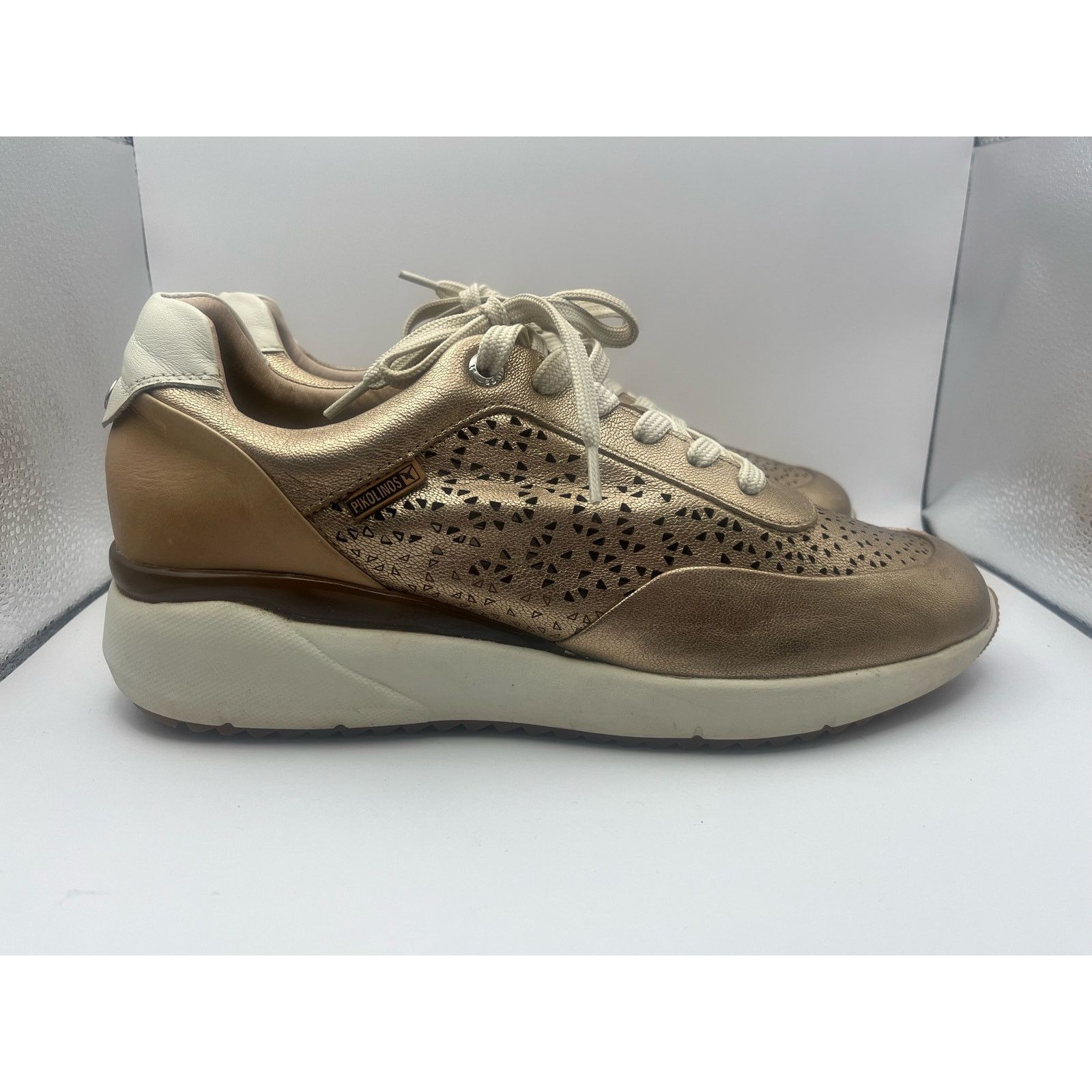 Unknown London Pikolinos Women’s Sella Metallic Shoes Sneakers Size 11.5" Size US 11.5 / IT 41.5 - 1 Thumbnail