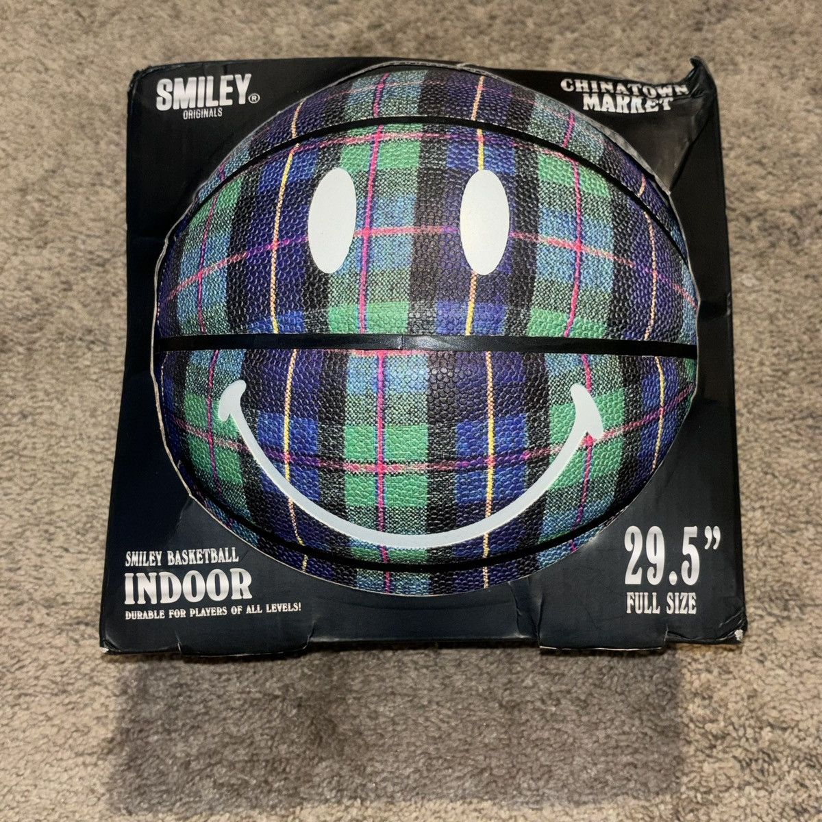 Market NIB CHINATOWN MARKET PLAID SMILEY FACE BASKETBALL | Grailed