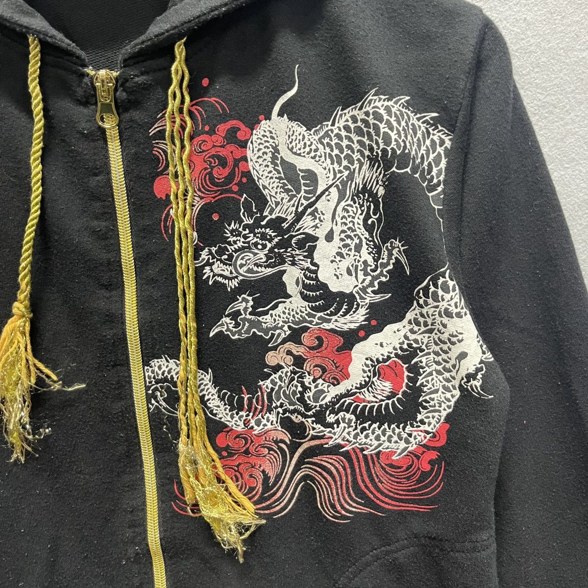 Japanese Brand Vintage Japanese Dragon Zip Hoodie – Bold Red & White Art Size US S / EU 44-46 / 1 - 3 Thumbnail