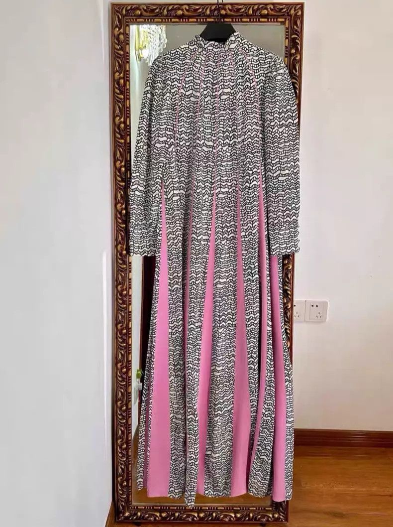 Valentino Valentino dress Size S / US 4 / IT 40 - 1 Thumbnail