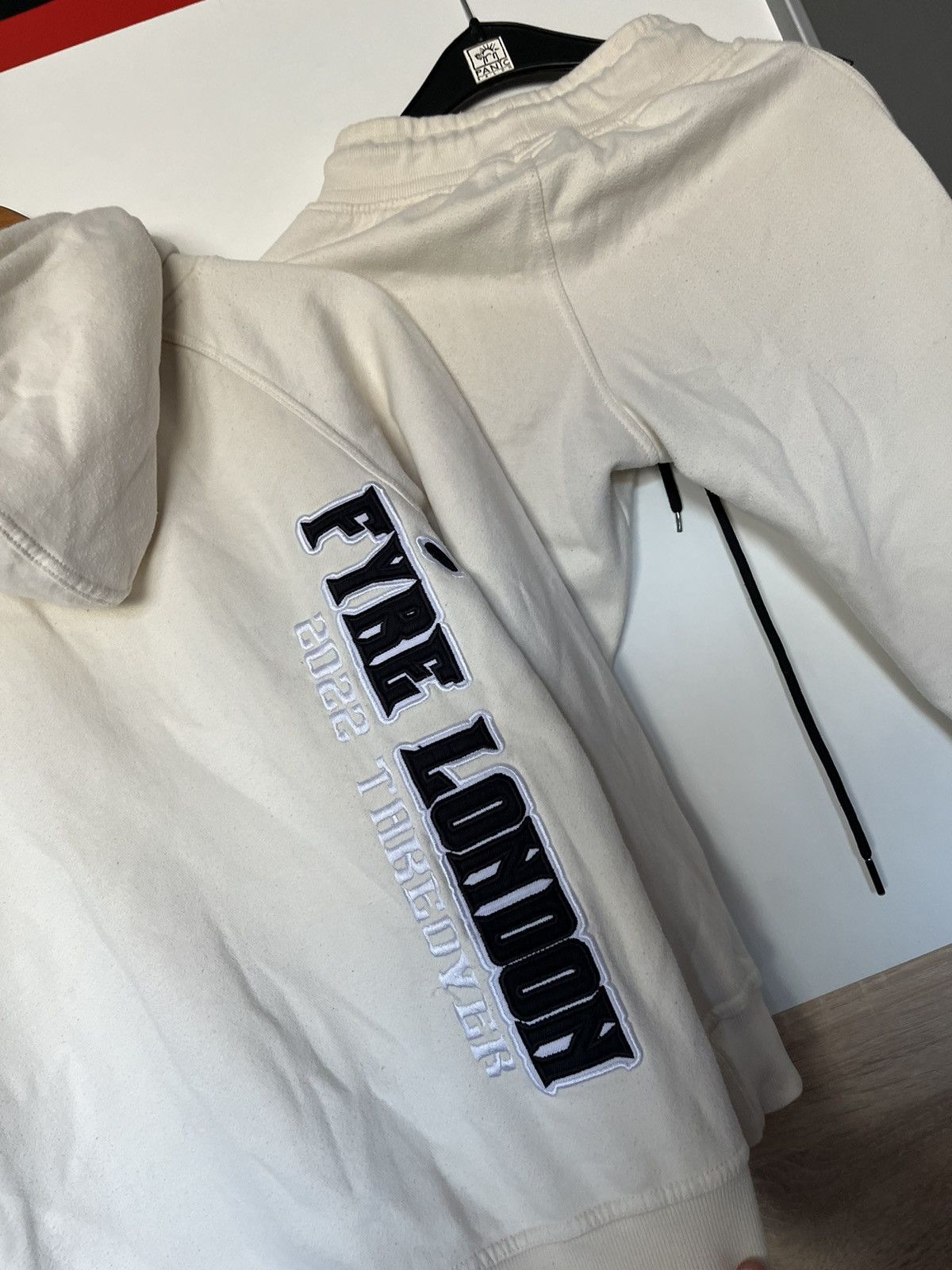 Designer Fyre London Takeover Tracksuit Hoodie / Pant Joggers UK Drip Size US XS / EU 42 / 0 - 10 Thumbnail