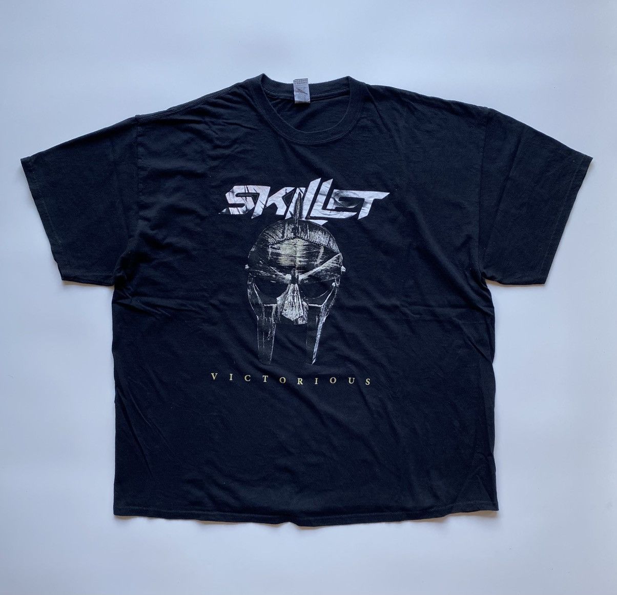 Band Tees Skillet Victorious Size US XXL / EU 58 / 5 - 1 Thumbnail