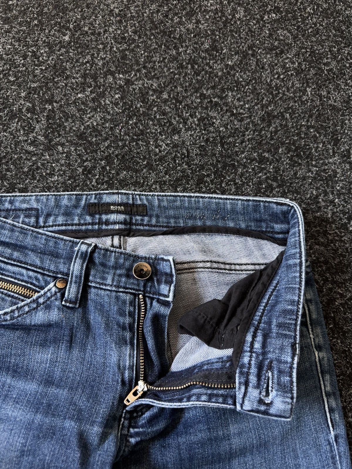 Hugo Boss Y2K retro 00s Luxury Hugo Boss skinny women’s pants Size 25" / US 0 / IT 36 - 8 Thumbnail