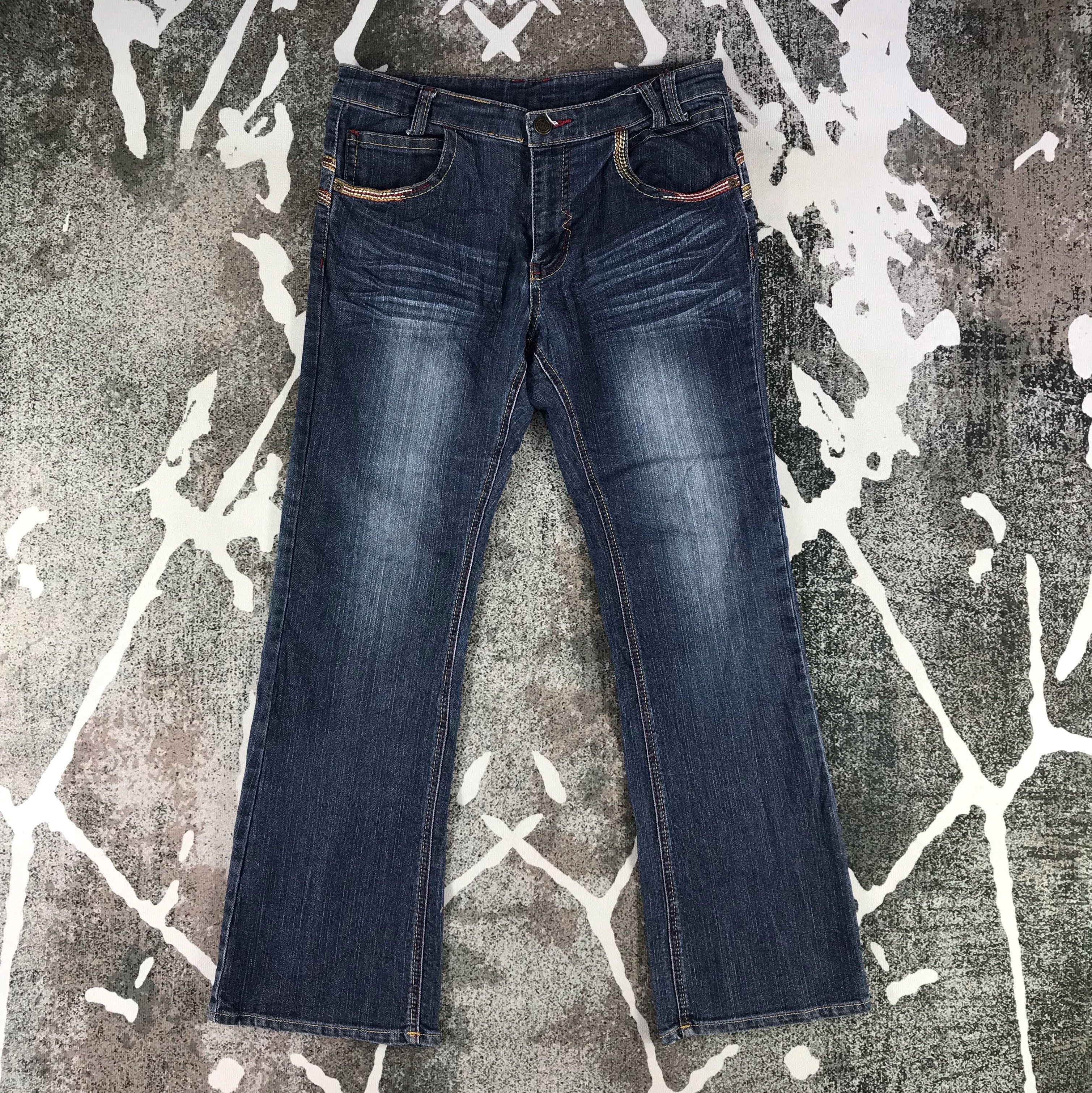 Japanese Brand Japanese Brand Denim Blue Wash Flare Jeans KJ1306 Size 32" / US 10 / IT 46 - 1 Thumbnail