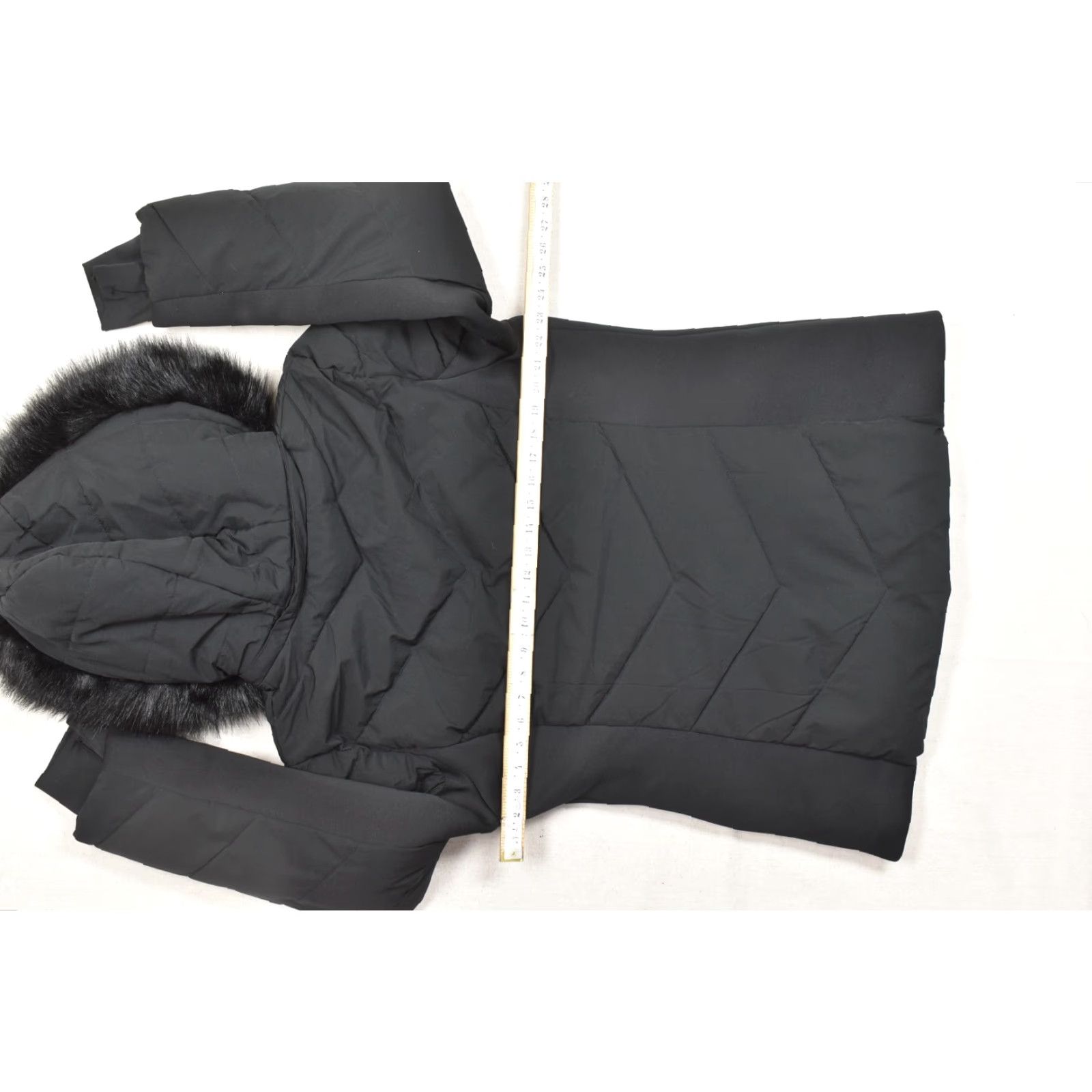 Michael Kors Michael Kors Women's Large Black Quilted Puffer Jacket Hooded Faux Fur Gold Hardware Size L / US 10 / IT 46 - 4 Thumbnail