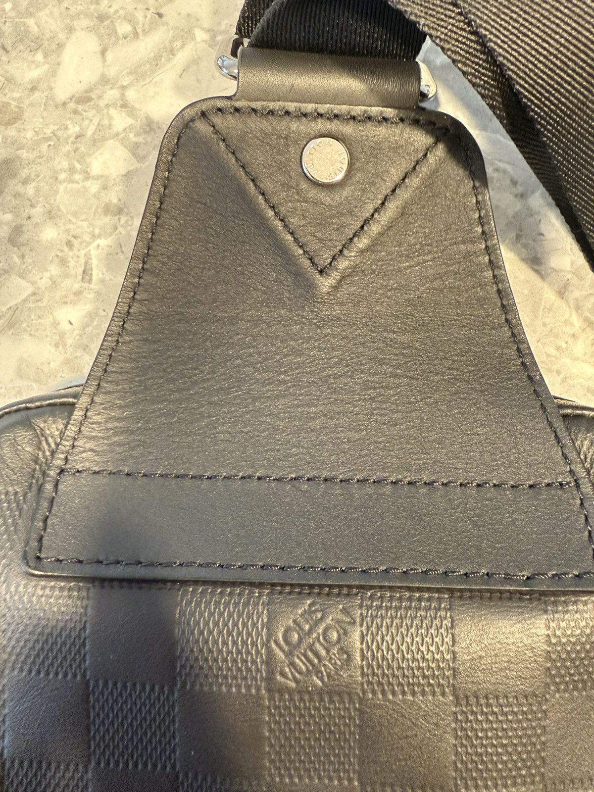 Louis Vuitton Louis Vuitton Avenue Slingbag Size ONE SIZE - 7 Thumbnail