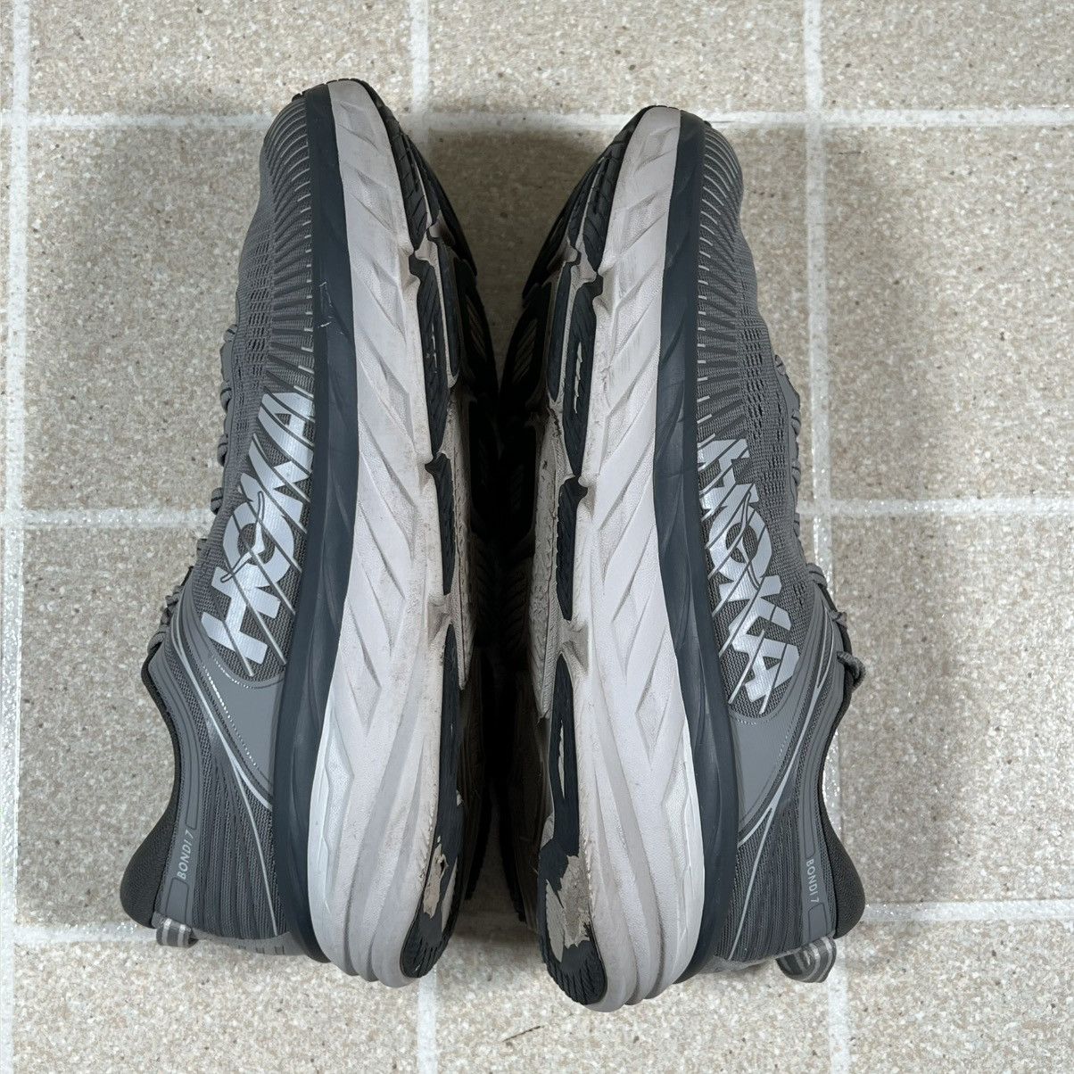 Hoka Hoka One One Sz 10.5 Bondi 7 Grey Gym Running Shoes Sneakers Size US 10.5 / EU 43-44 - 7 Thumbnail