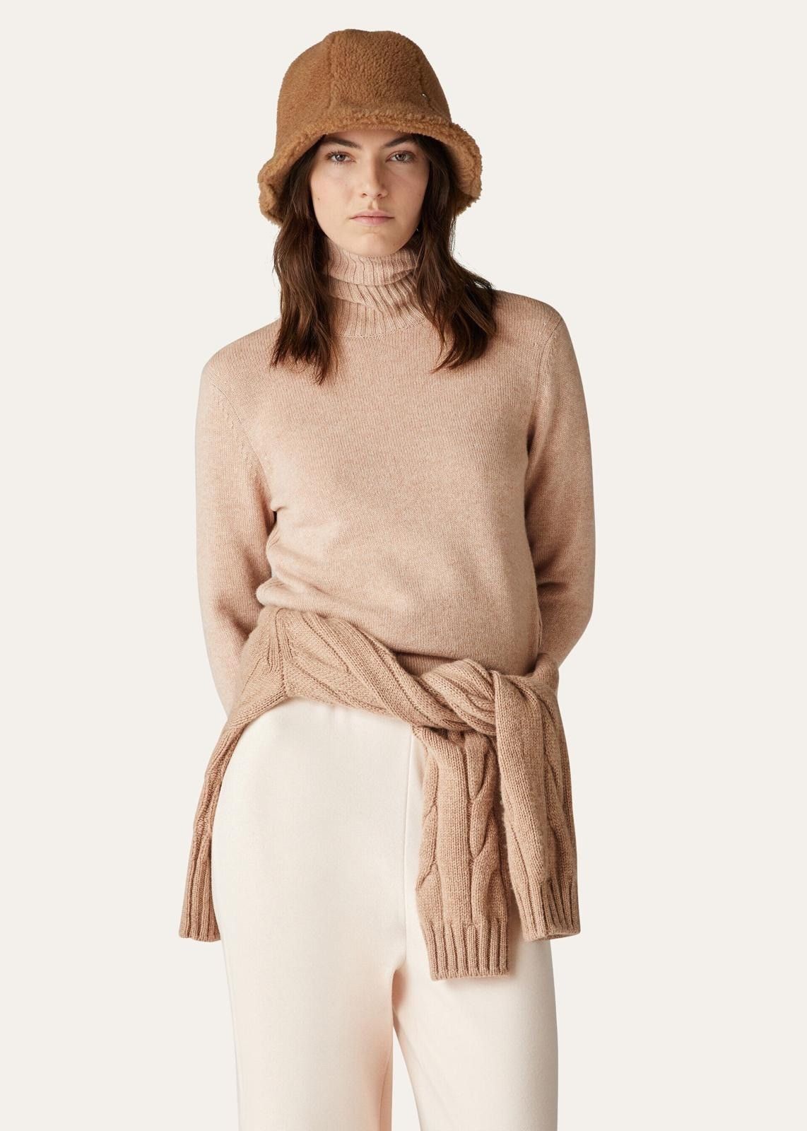 Loro Piana o1srvl11e0824 Parksville Turtleneck Sweater in Beige Size XS / US 0-2 / IT 36-38 - 2 Thumbnail