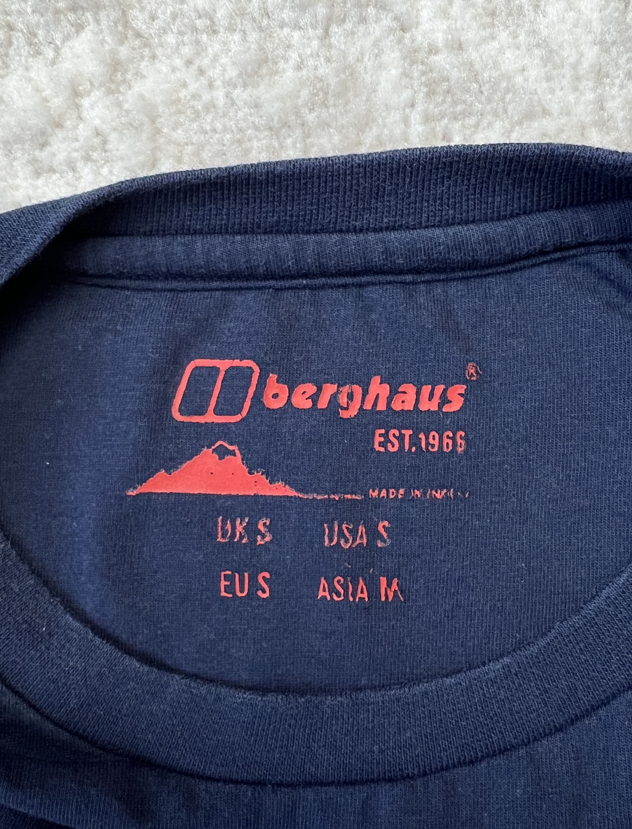 Berghaus Berghaus Mountain Graphic 4 T-Shirt Navy S Size US S / EU 44-46 / 1 - 12 Thumbnail