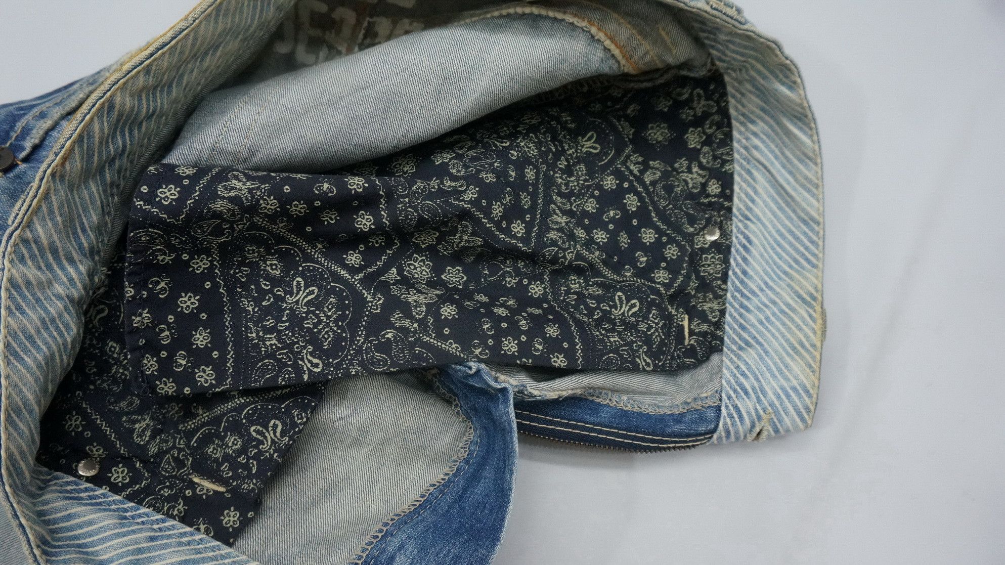 BUCKAROO Vintage Wide Leg Distressed Jeans