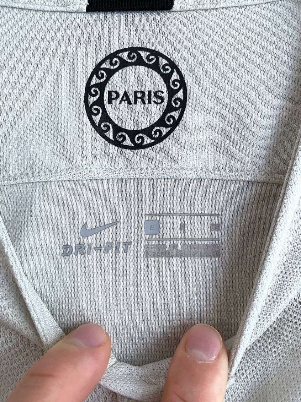 Nike Nike Paris Saint-Germain 2018/2019 Away Soccer Jersey Size S Size US S / EU 44-46 / 1 - 17 Thumbnail