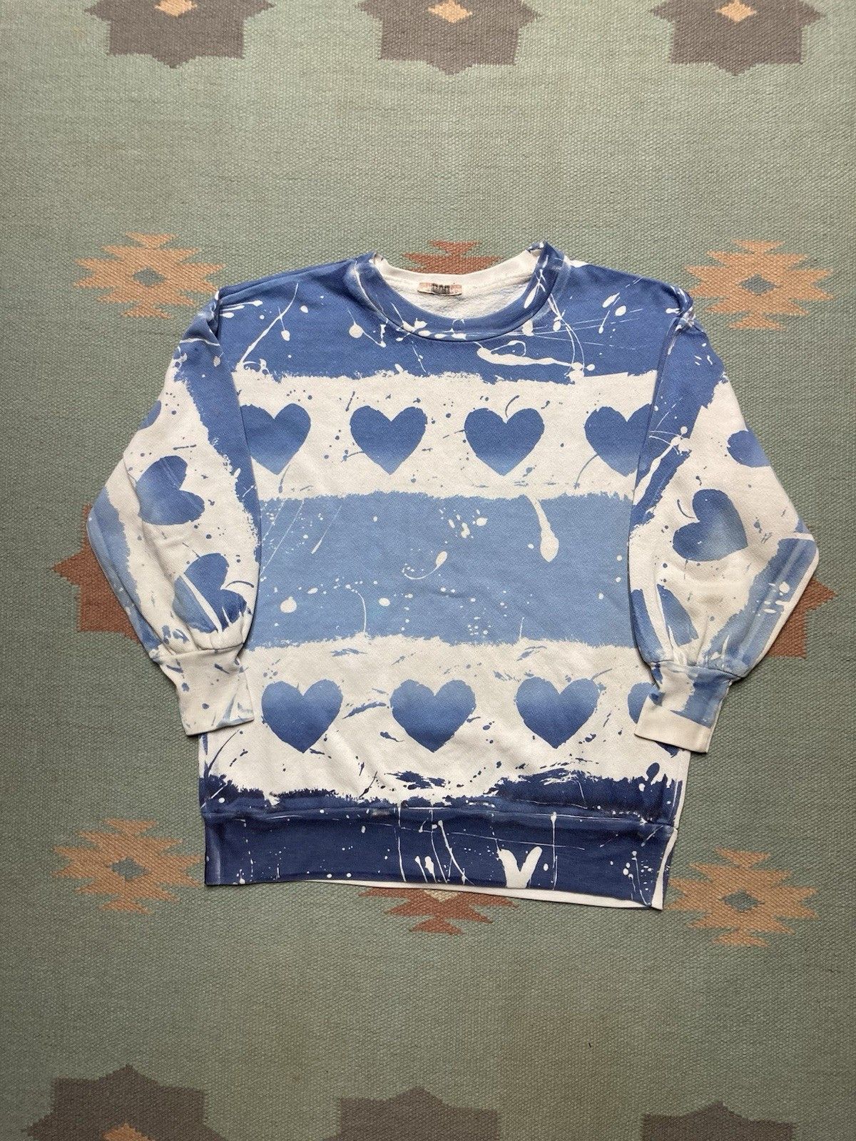 Vintage 80s crewneck sweatshirt all over print hearts love paint M Size US M / EU 48-50 / 2 - 1 Thumbnail