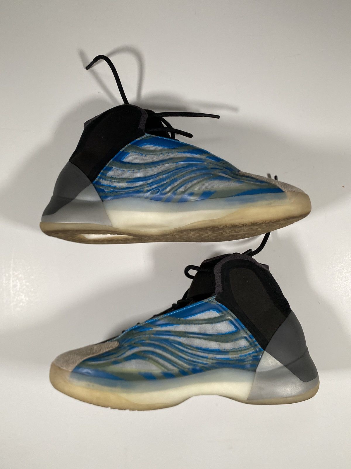 Adidas × Kanye West Yeezy QNTM Lifestyle Size US 10.5 / EU 43-44 - 4 Thumbnail