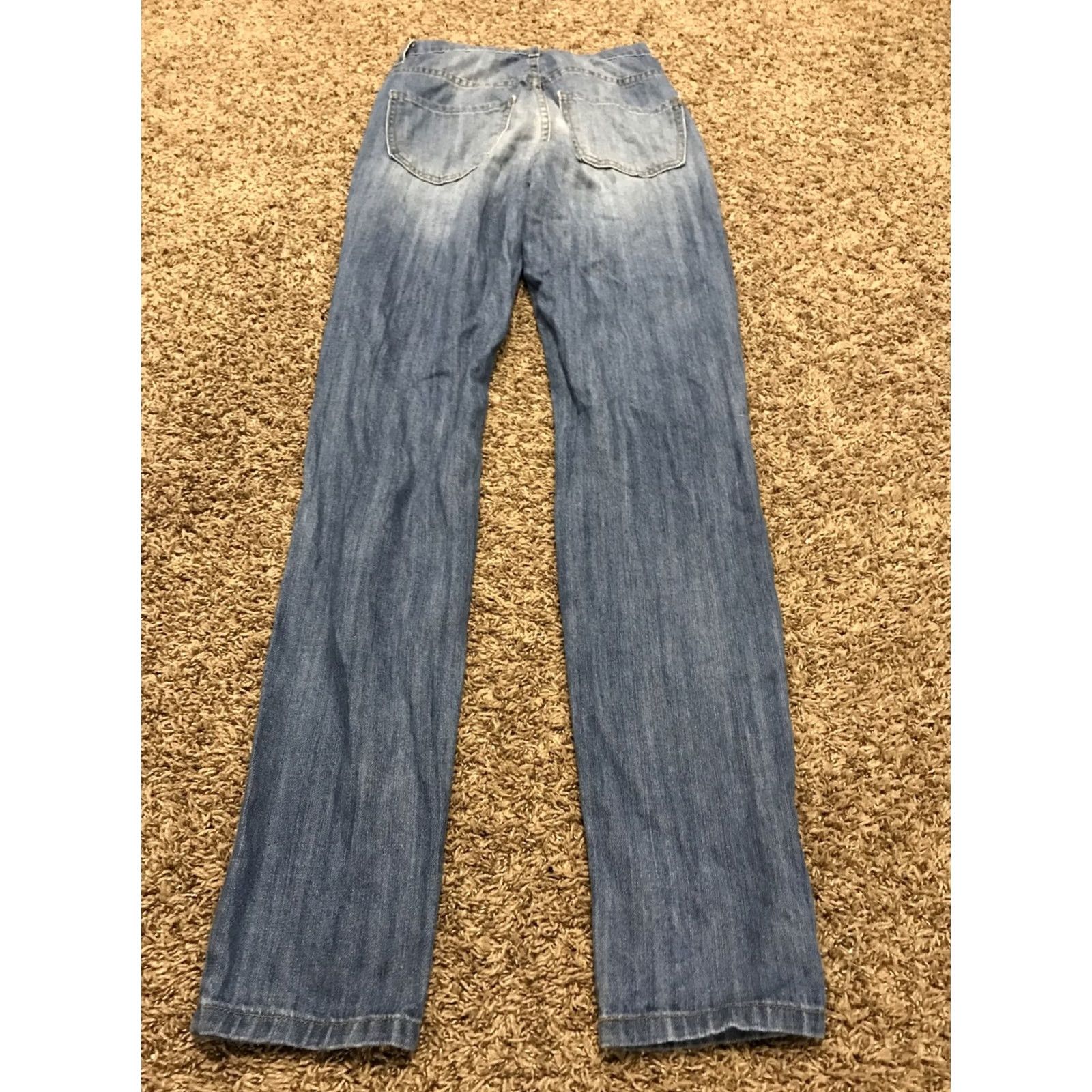 Fashion Nova Fashion Nova Jeans Shirt? Size 28" / US 6 / IT 42 - 3 Thumbnail