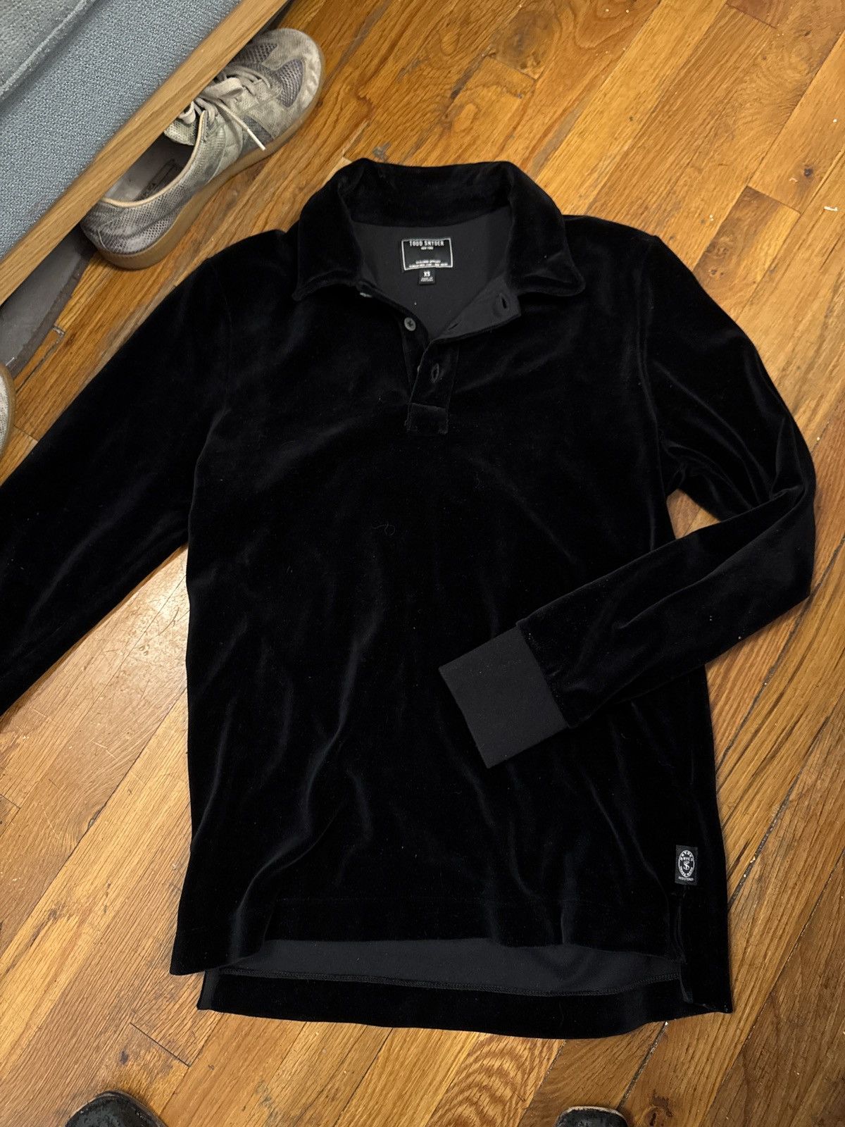 Todd Snyder Velour 3 button sweatshirt/sweater by todd snyder Size US XS / EU 42 / 0 - 7 Thumbnail