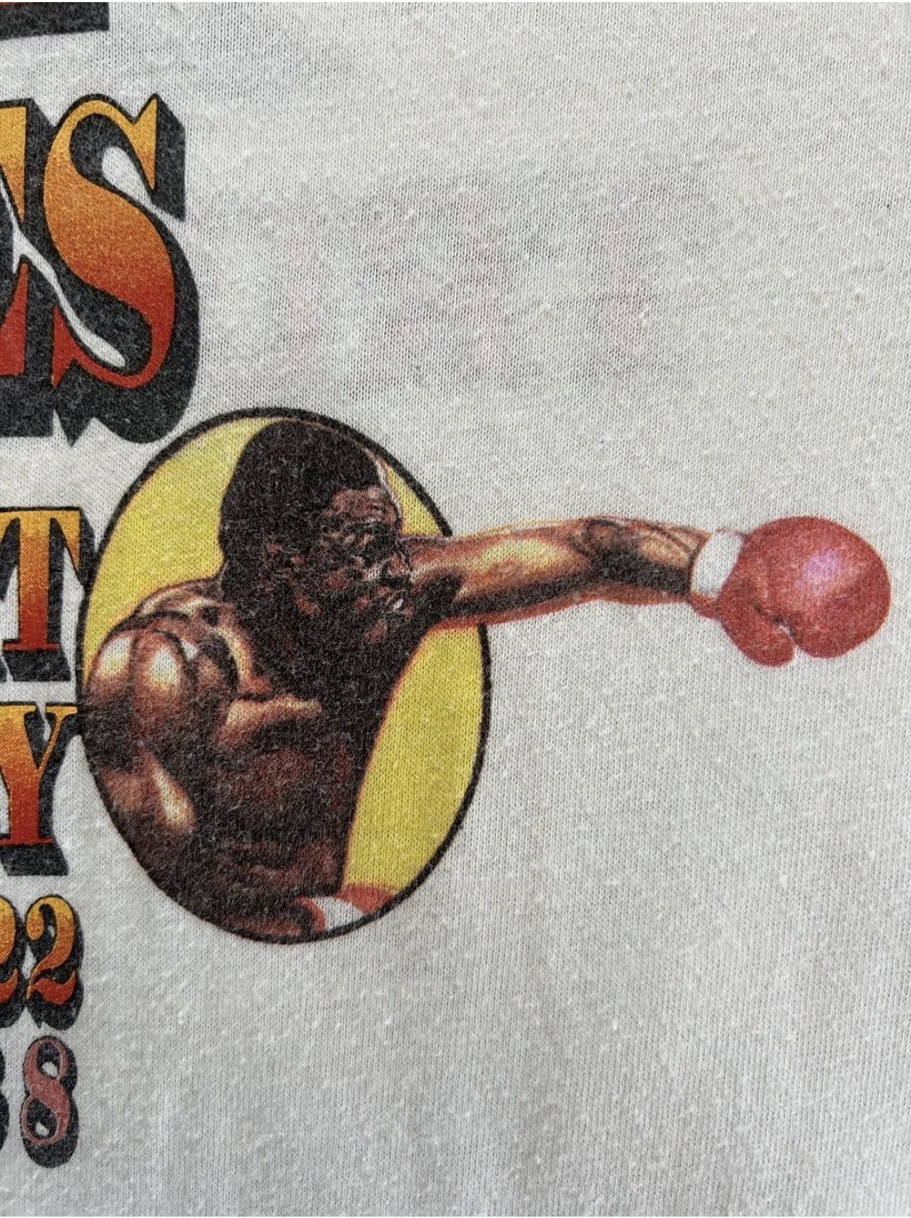 Hanes Vtg 80s MIKE TYSON LARRY HOLMES Shirt Trump Plaza Don King M Size US M / EU 48-50 / 2 - 5 Thumbnail
