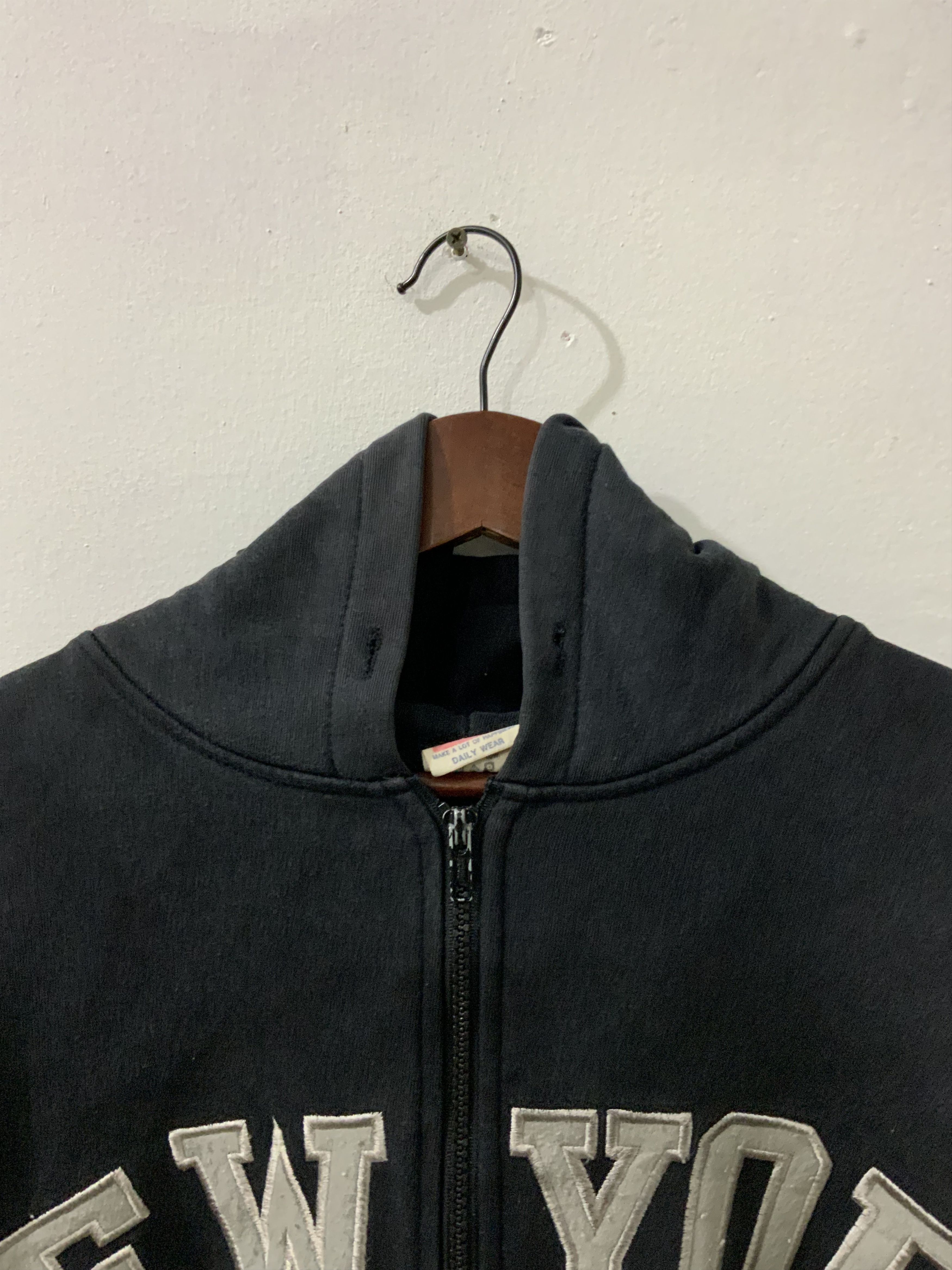 Japanese Brand New York Retro Hoodie Size US L / EU 52-54 / 3 - 5 Thumbnail