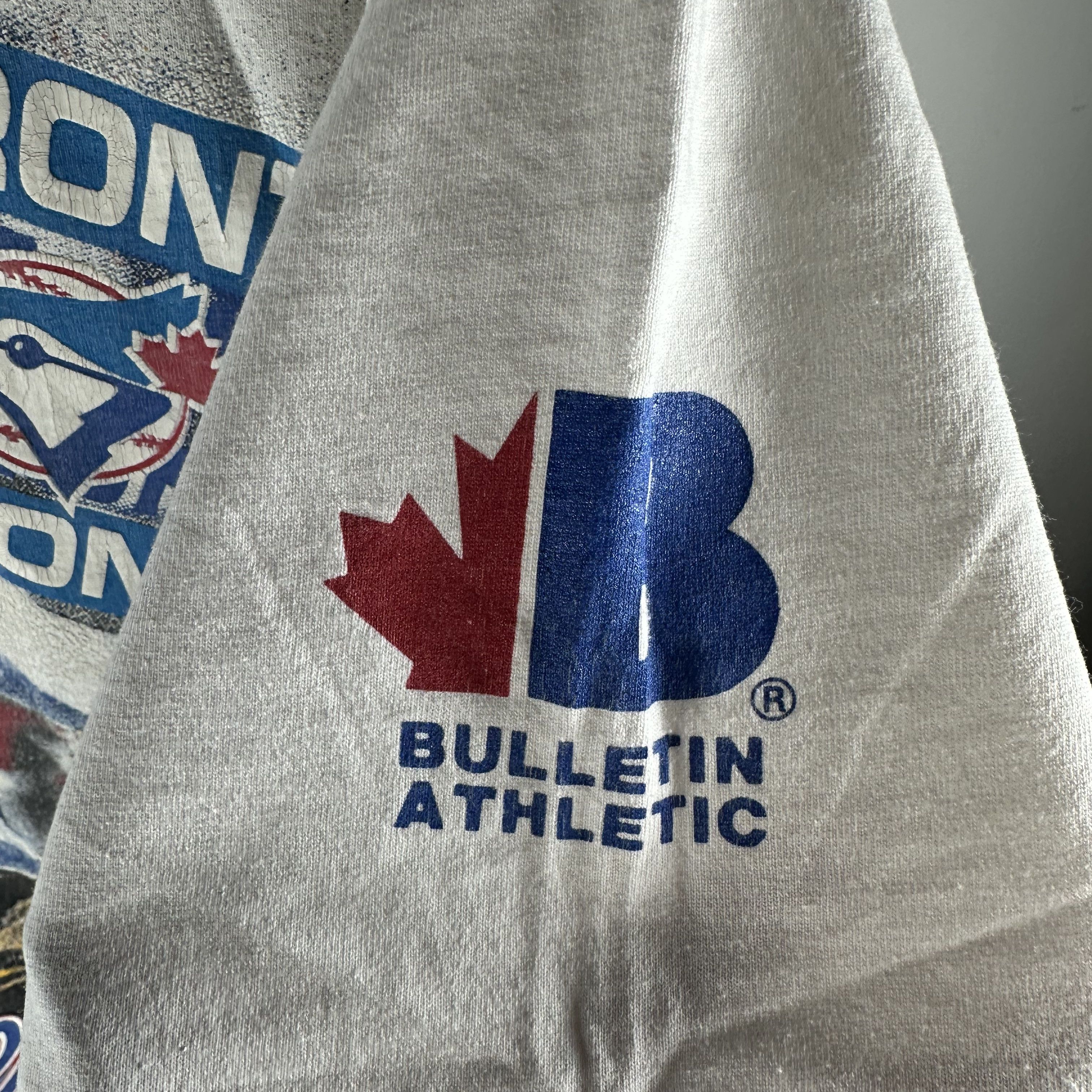 Vintage Vintage 90s Toronto Blue Jays Bulletin Athletic MLB AOP Tee Size US XL / EU 56 / 4 - 8 Thumbnail