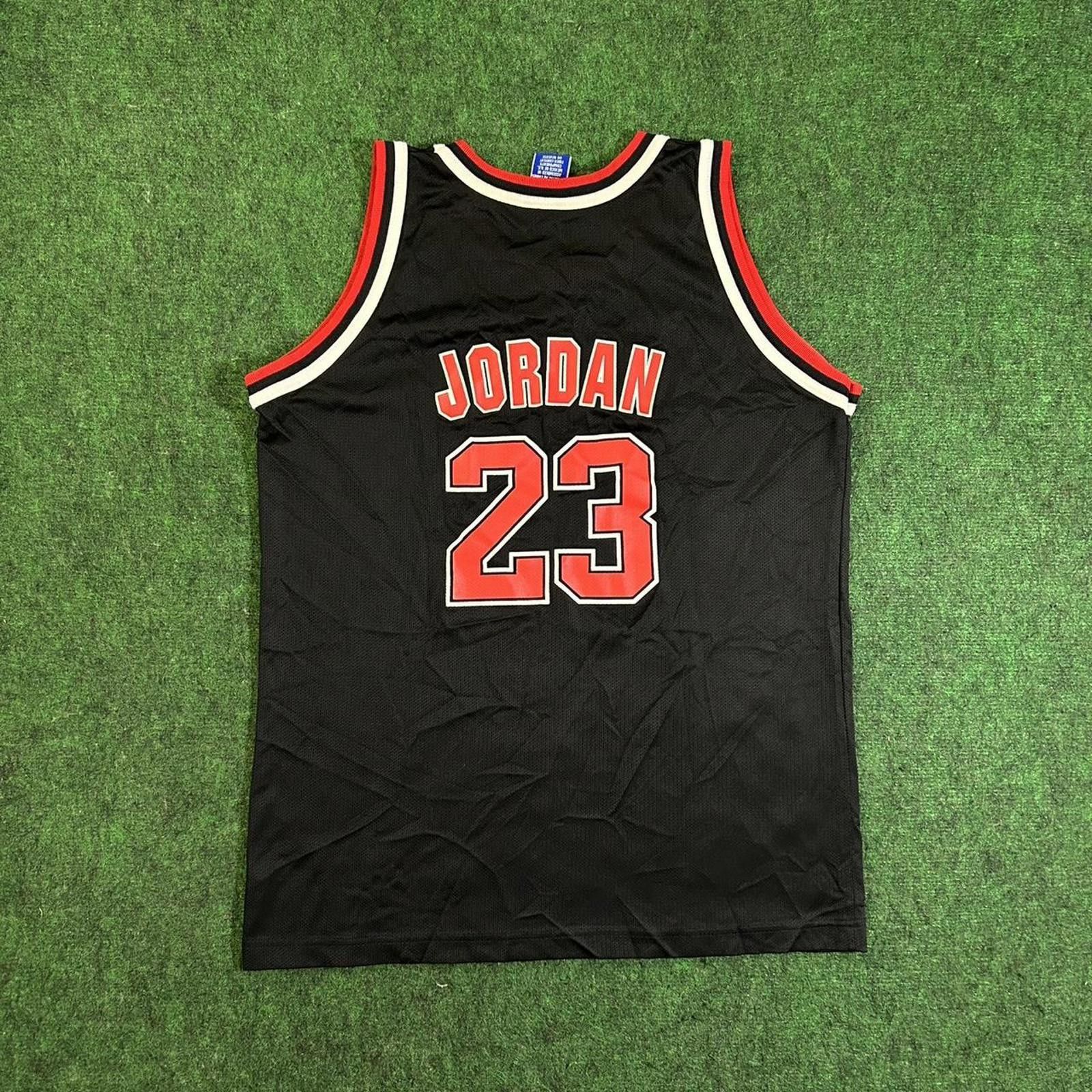 Champion 90's Champion Chicago Bulls Michael Jordan Alternate Jersey Size US XL / EU 56 / 4 - 5 Thumbnail