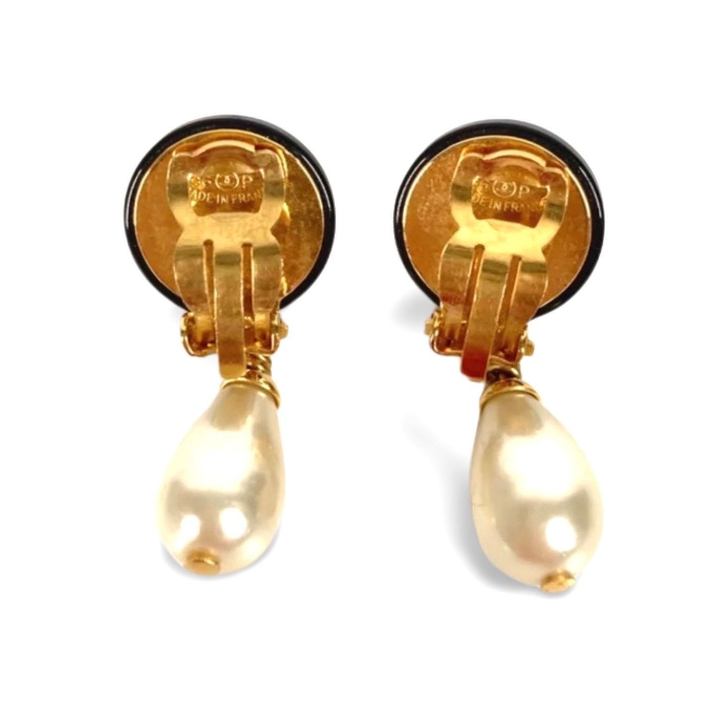 Chanel Vintage CHANEL teardrop white faux pearl earrings with cc Size ONE SIZE - 6 Thumbnail