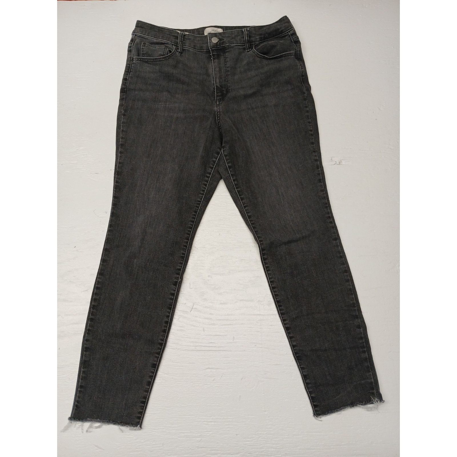 Other Universal Thread Goods (12R) High Rise Skinny Straight Jeans Size 34" / US 12 / IT 48 - 1 Thumbnail