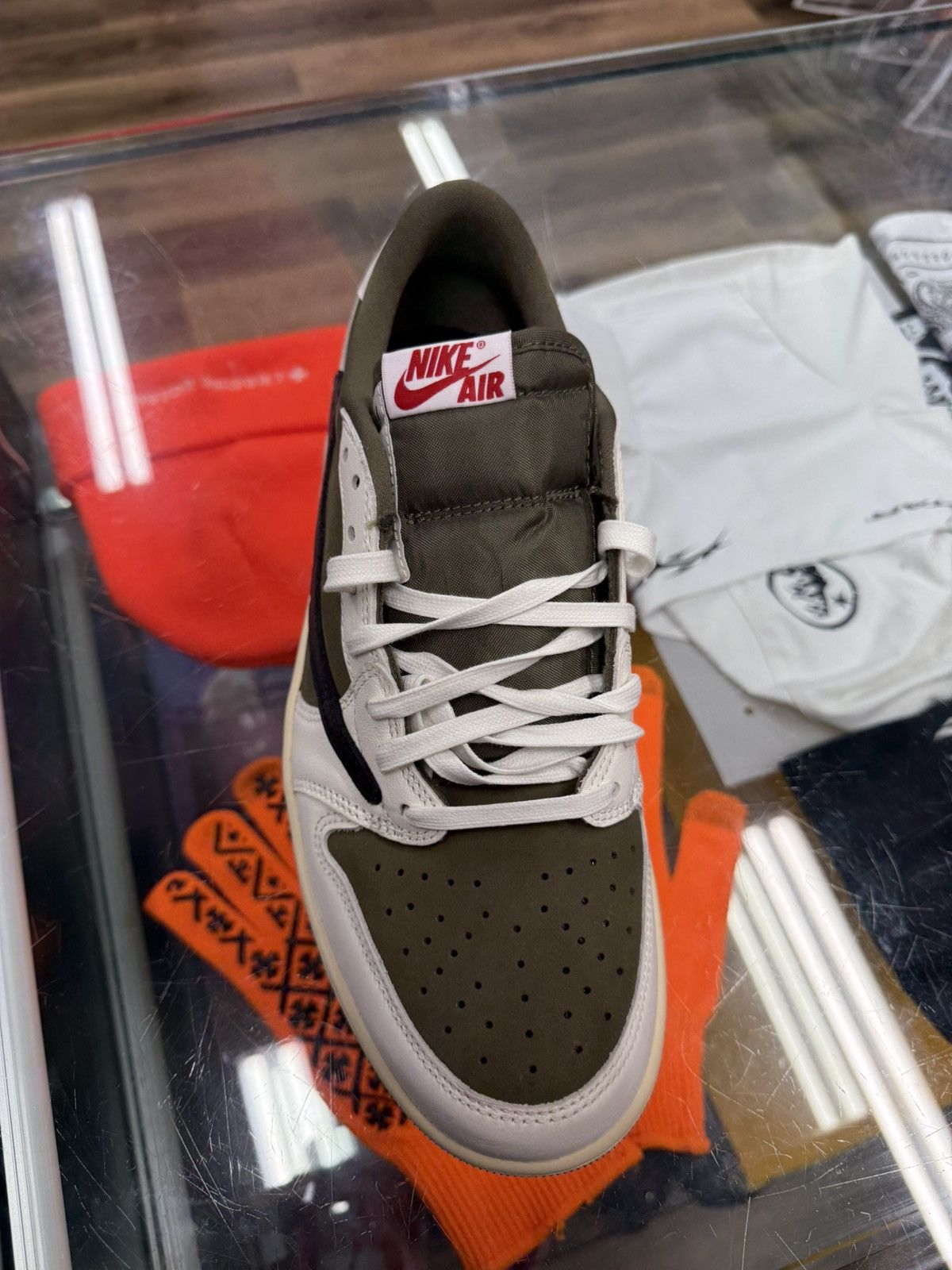 Nike Travis Scott x Air Jordan Low OG SP ‘Medium Olive’ Size US 10 / EU 43 - 4 Thumbnail