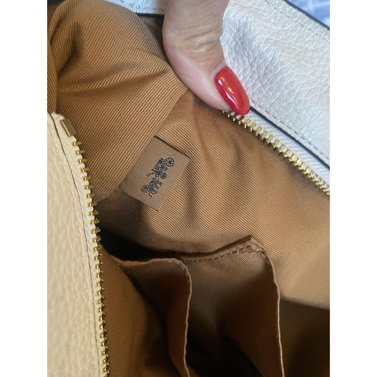 Coach Coach Elle Chain Tote Bag sz med Leather Size ONE SIZE - 9 Thumbnail