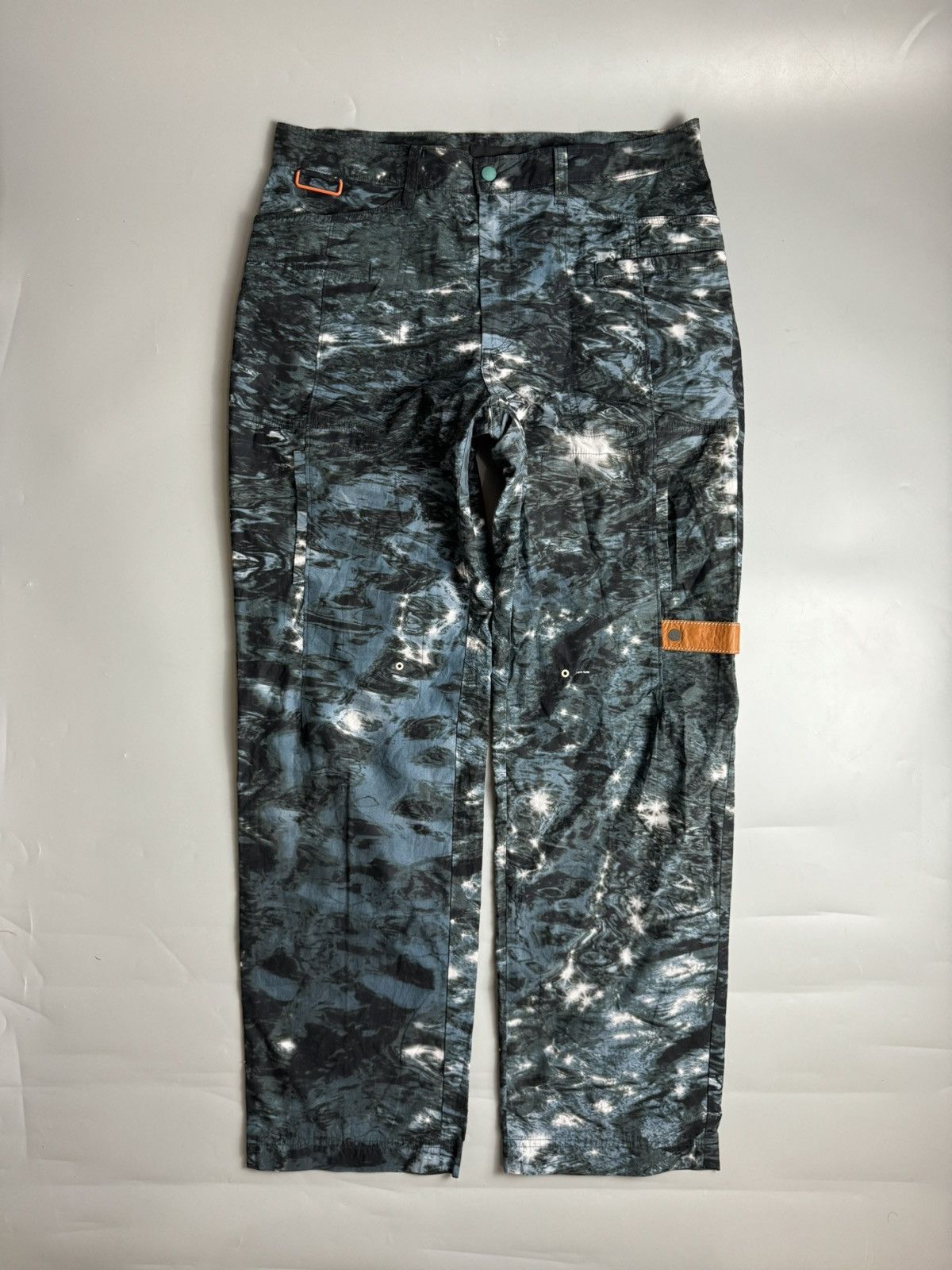 Jun Takahashi Undercover SS10 Less but Better Water Camo Cargo Pants Size US 34 / EU 50 - 1 Thumbnail