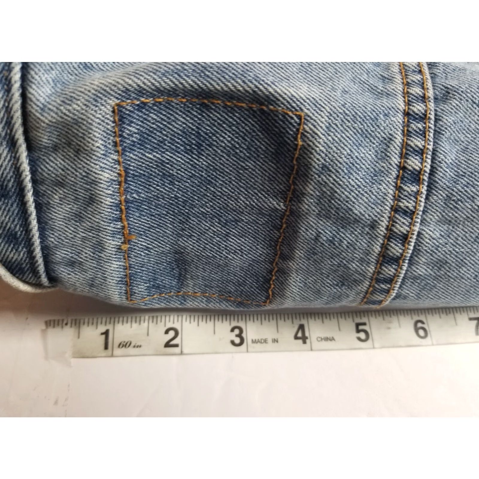 Levi's VINTAGE Levi's Denim Trucker Jacket Mens S Blue 72334 Distressed See All Pics Size US S / EU 44-46 / 1 - 5 Thumbnail