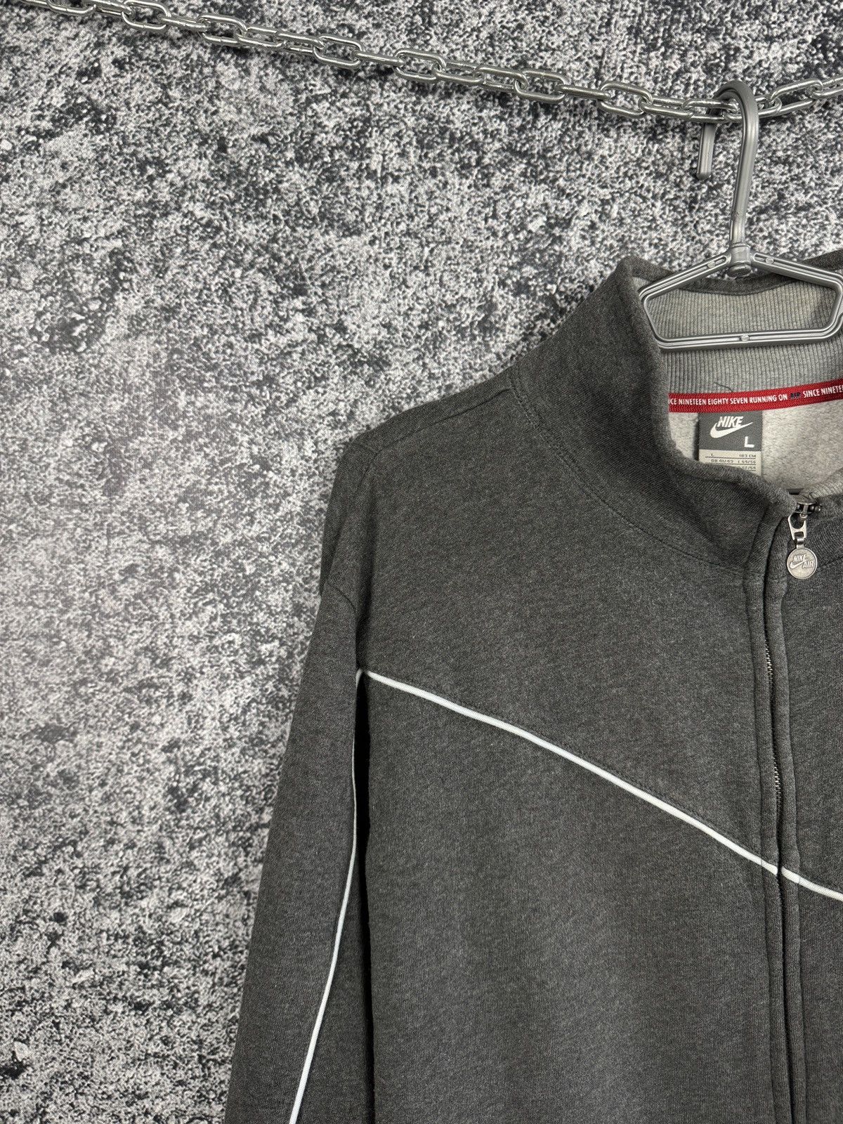 Nike Nike Air Full Zip Track Jacket Streetwear Vintage Size L Size US L / EU 52-54 / 3 - 3 Thumbnail
