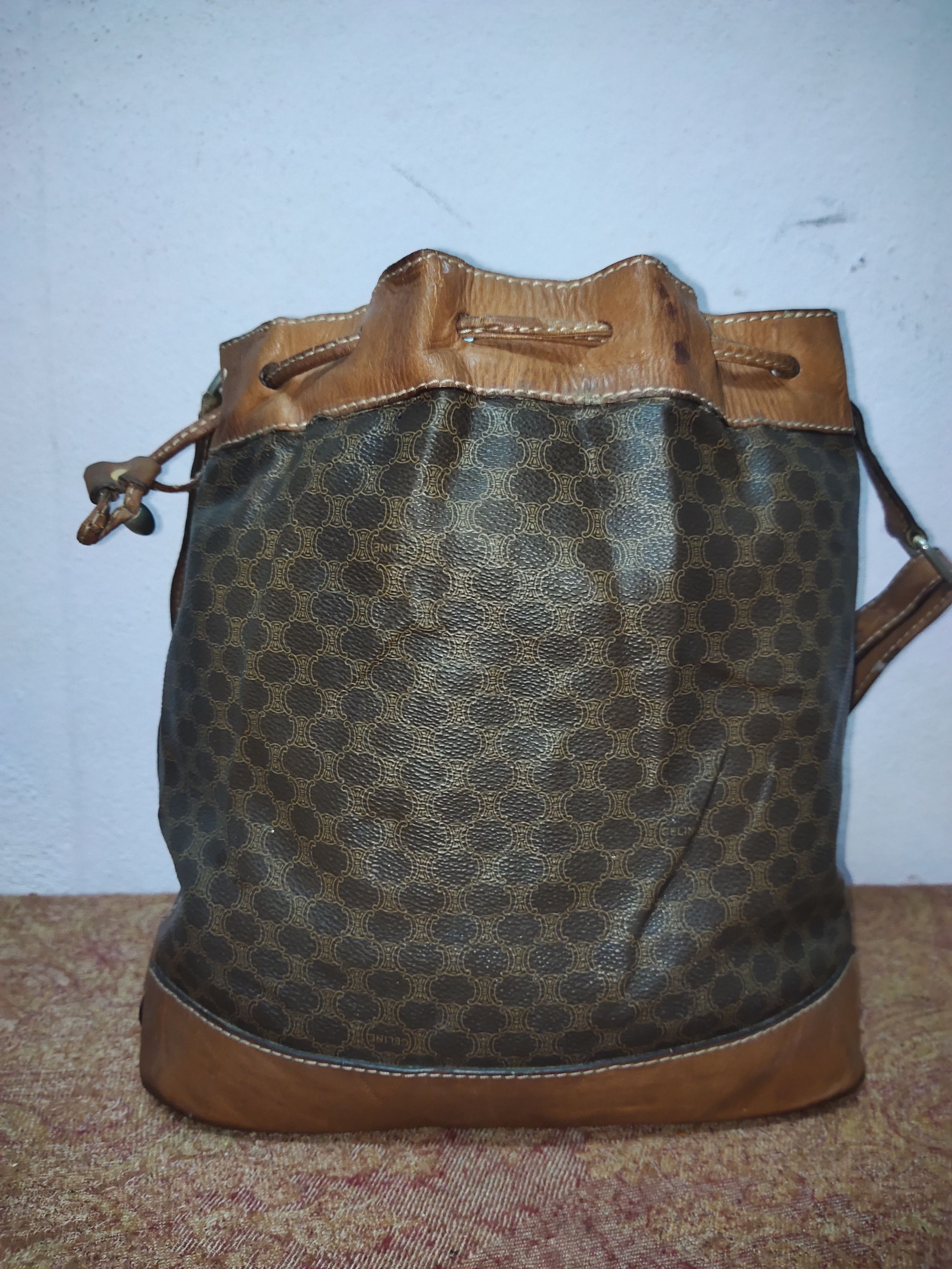 Celine Authentic Vintage CELINE Bucket Shoulder Bag Size ONE SIZE - 2 Thumbnail