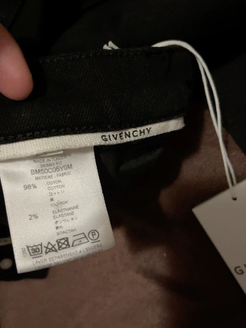 Givenchy Givenchy SizeL Brand new black jeans, size 34 Size US 30 / EU 46 - 6 Thumbnail