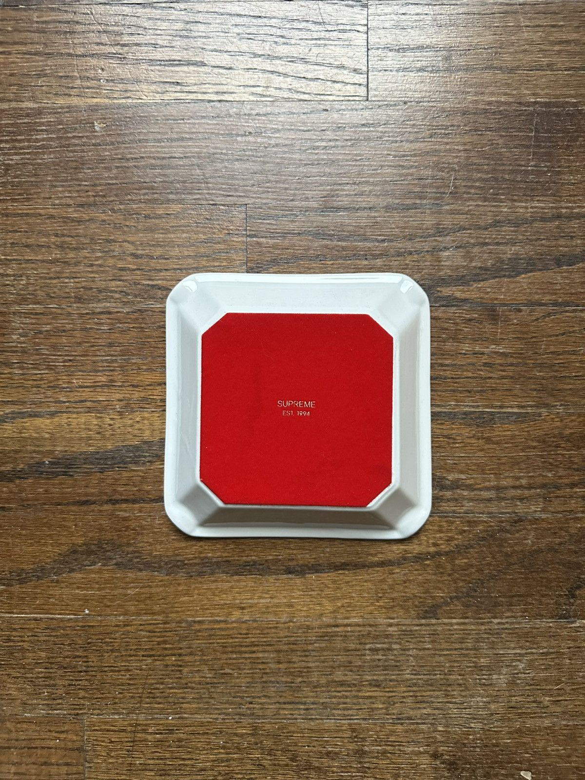 Supreme Supreme Small Gold Scale Ceramic Ashtray Size ONE SIZE - 3 Thumbnail
