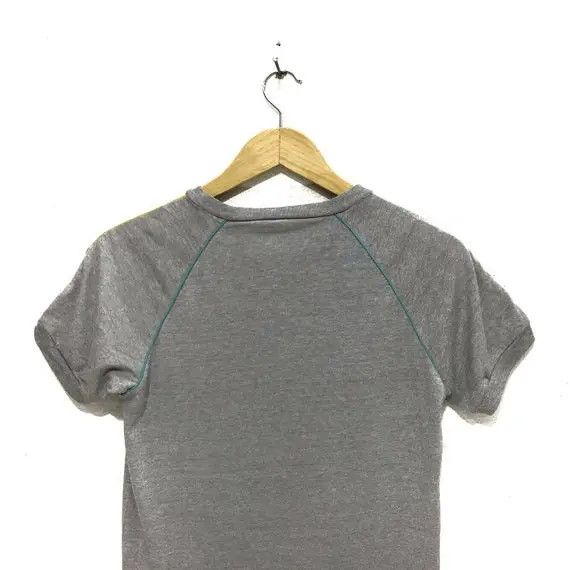 Hang Ten Vintage HANG TEN 80s Surfing V Neck Gray Tee Shirts Hawaii Size US S / EU 44-46 / 1 - 8 Thumbnail