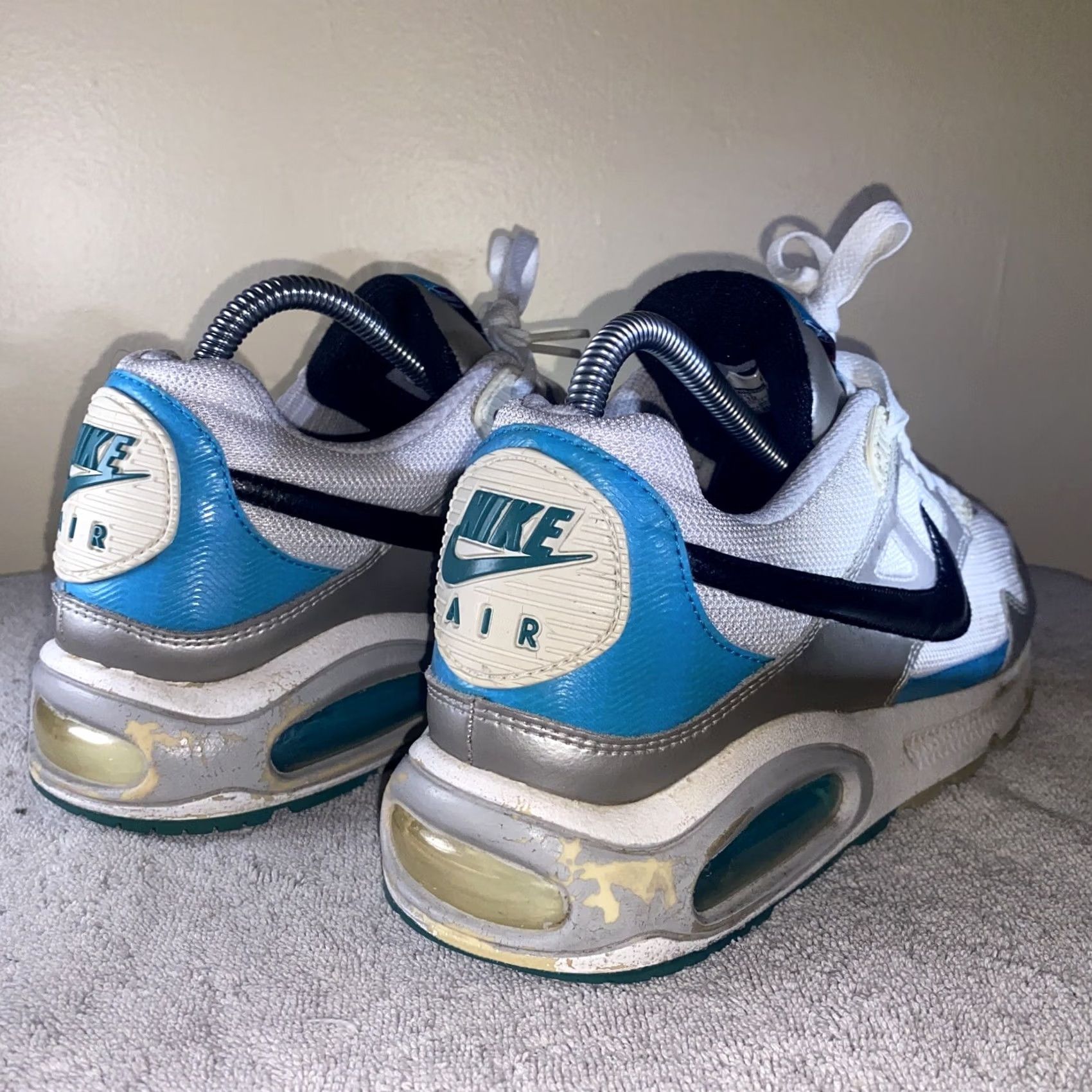 Nike VINTAGE Women Nike Air Max Athletic West 343904-100 Sneaker Womens US 10 White 2011 Size US 10 / IT 40 - 6 Thumbnail