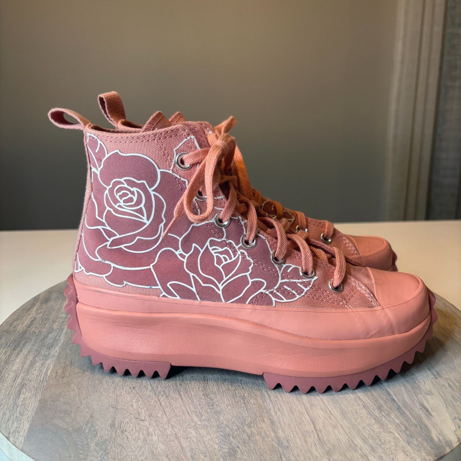 Converse Converse Run Star Hike Pink Quartez Floral Rose US Sz 7.5 Size US 7.5 / IT 37.5 - 2 Thumbnail