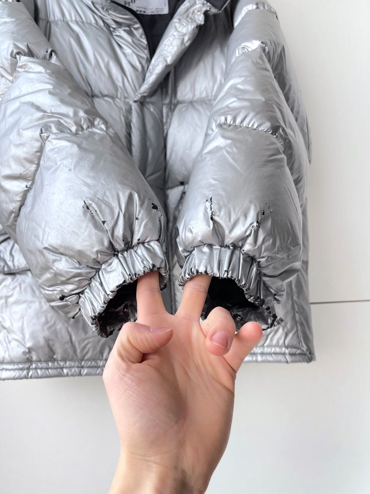 Moncler Vintage Moncler Grenoble Silver Puffer Jacket Down 90’s Size US L / EU 52-54 / 3 - 15 Thumbnail