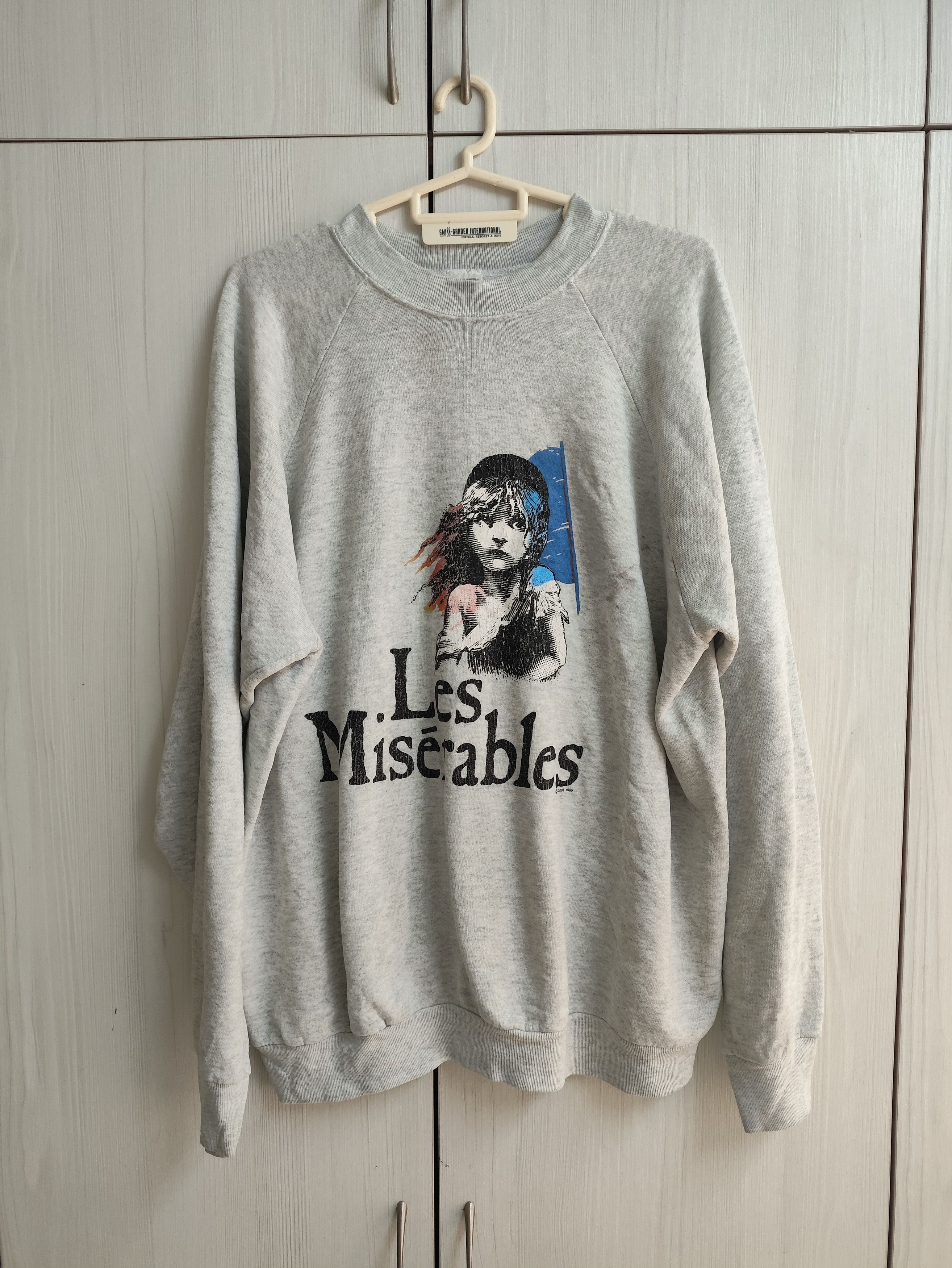 Les miserables sweatshirt vintage outlet