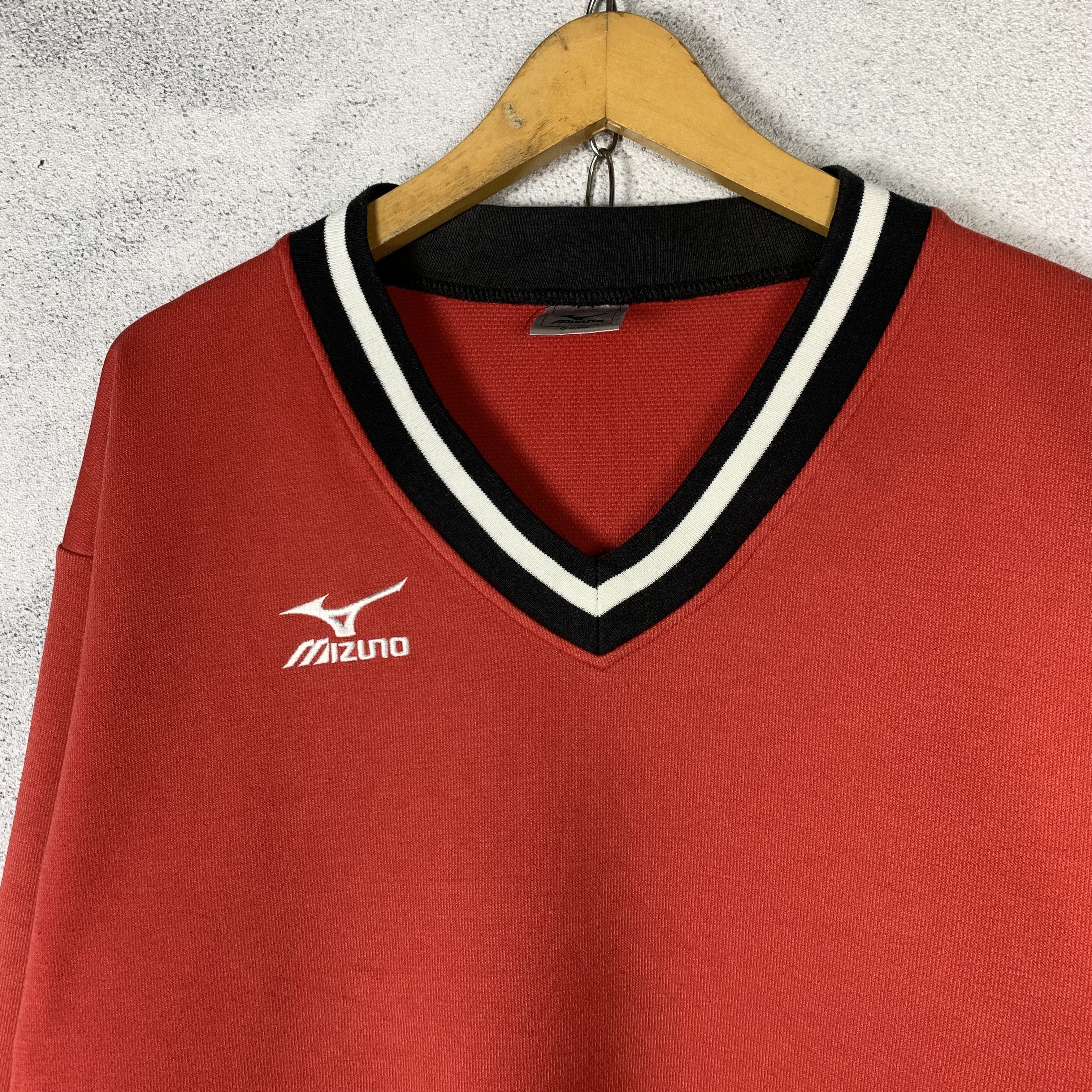 Mizuno Vintage Mizuno Sweatshirt Crewneck Size US L / EU 52-54 / 3 - 2 Thumbnail