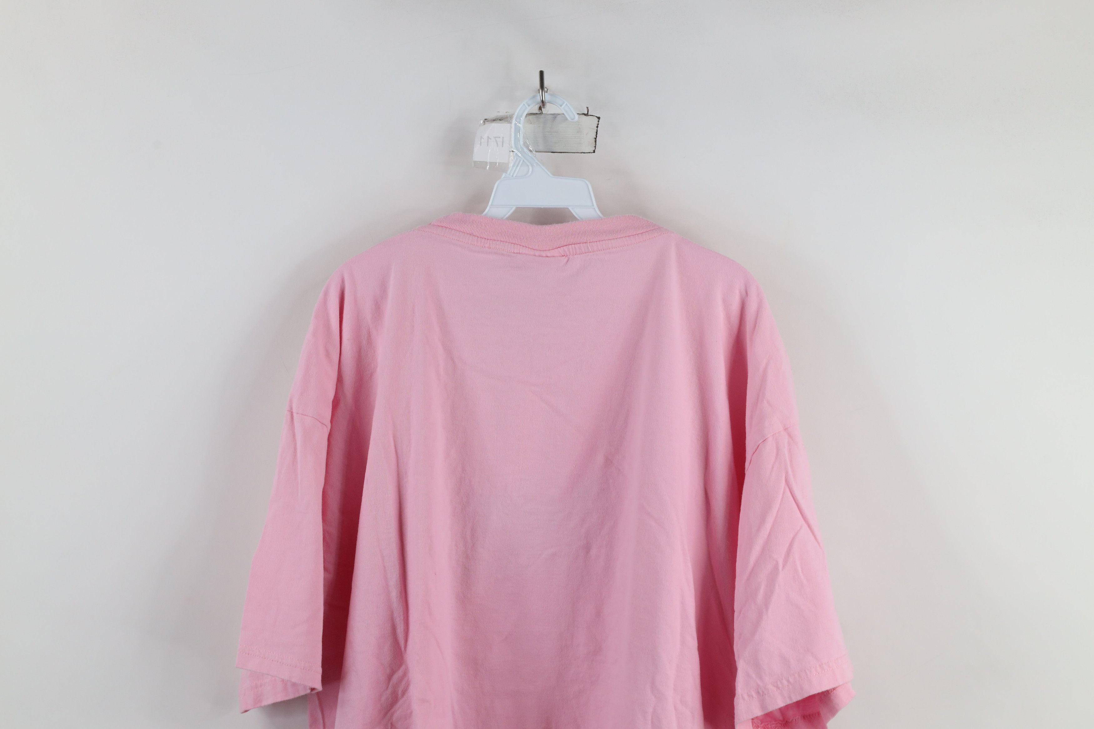 Vintage Vintage 90s Streetwear Nassau Bahamas Dolphins T-Shirt Pink Size 3XL / US 20-22 - 8 Thumbnail