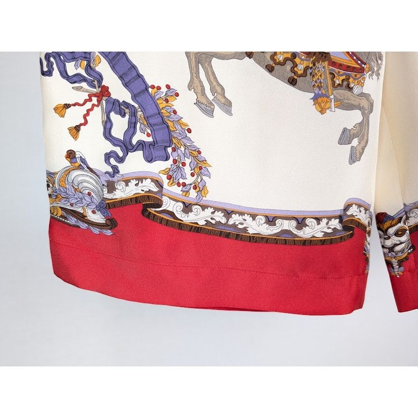 Gucci o1rshd1 Roi Soleil Short On TW Prt in Ivory/Red/Mc Size US 32 / EU 48 - 8 Thumbnail