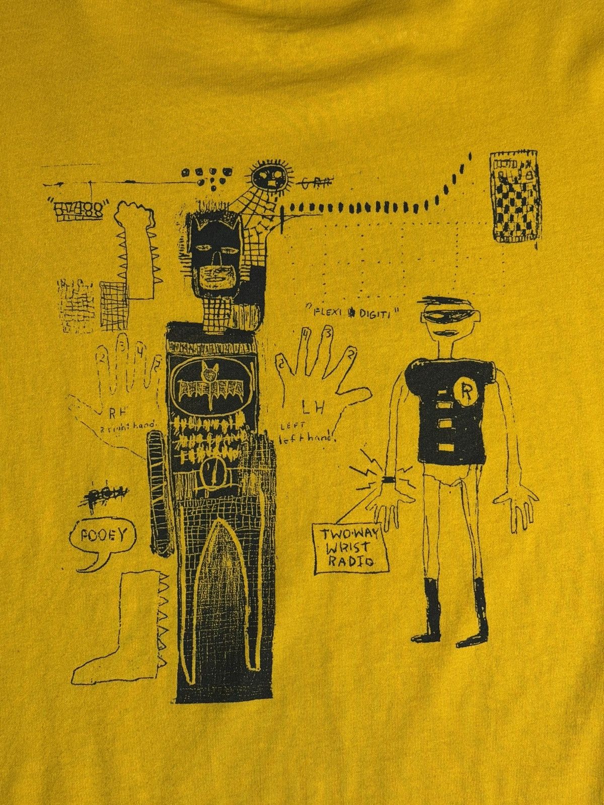Uniqlo Uniqlo Batman & Robin Basquiat Tee “Yellow” [M] PREOWNED Size US M / EU 48-50 / 2 - 4 Thumbnail